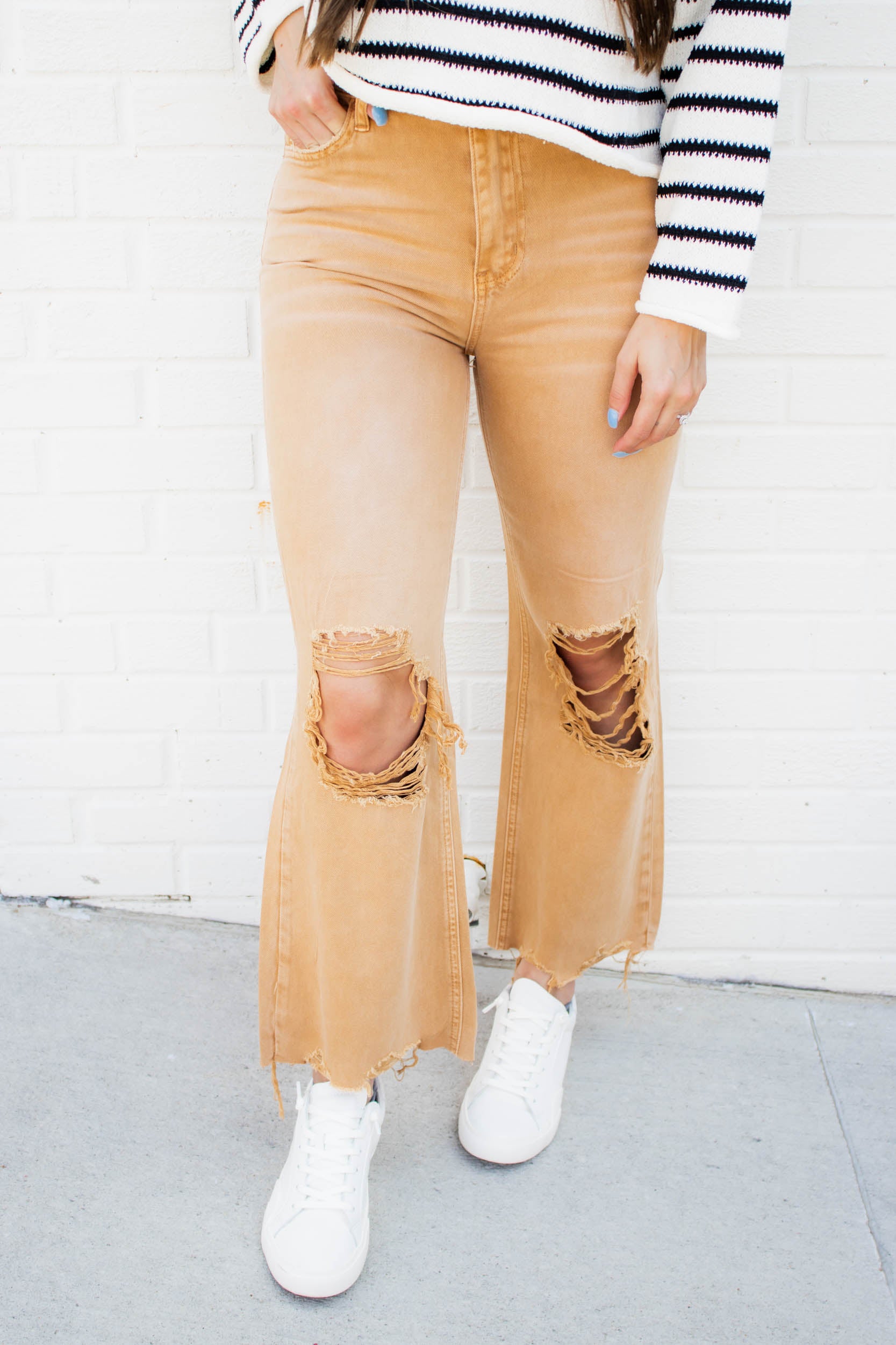 Leslie 90S Vintage Crop Flare Pant | Kiss Of California