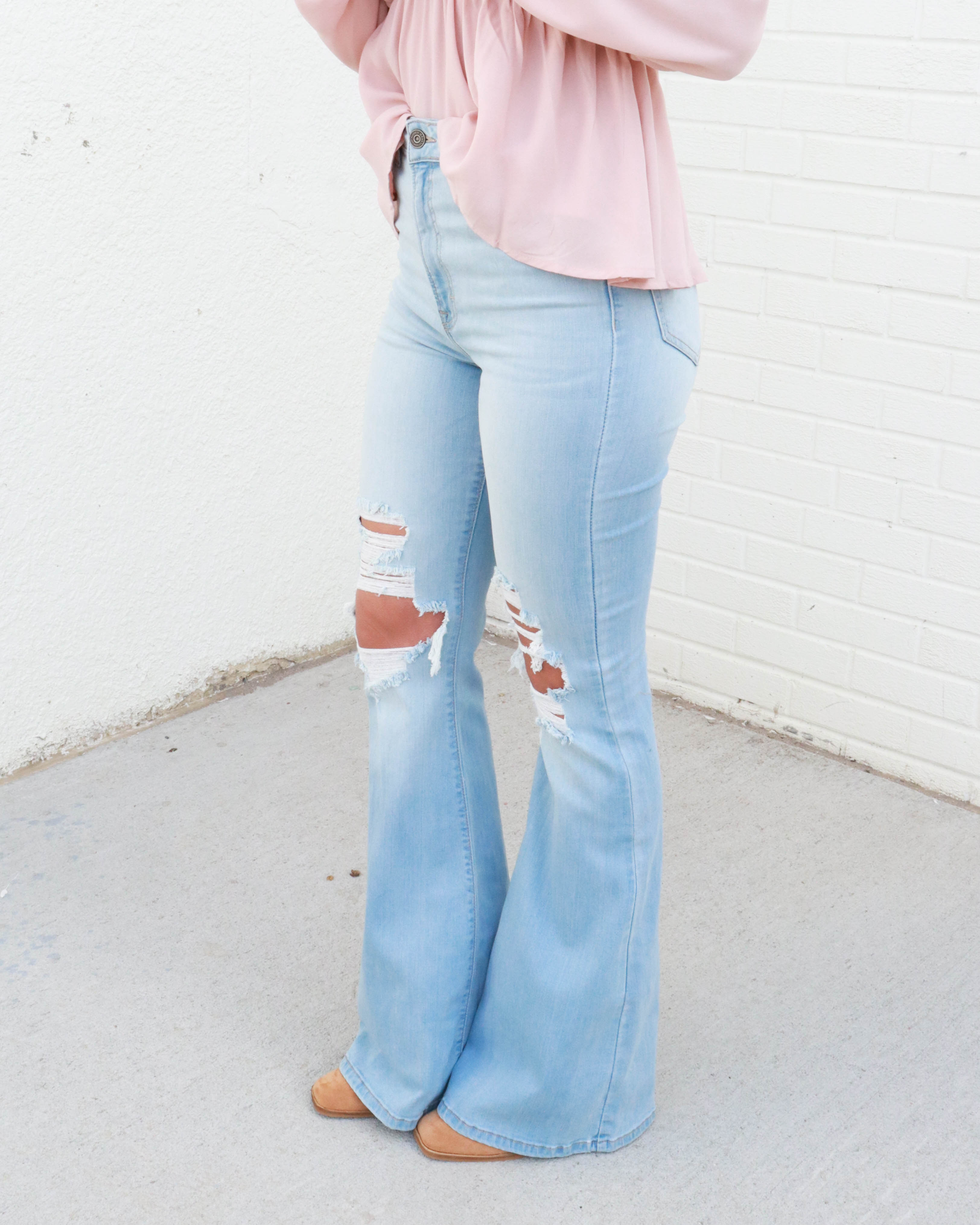 Happi High Rise Ultra Flare Light Wash