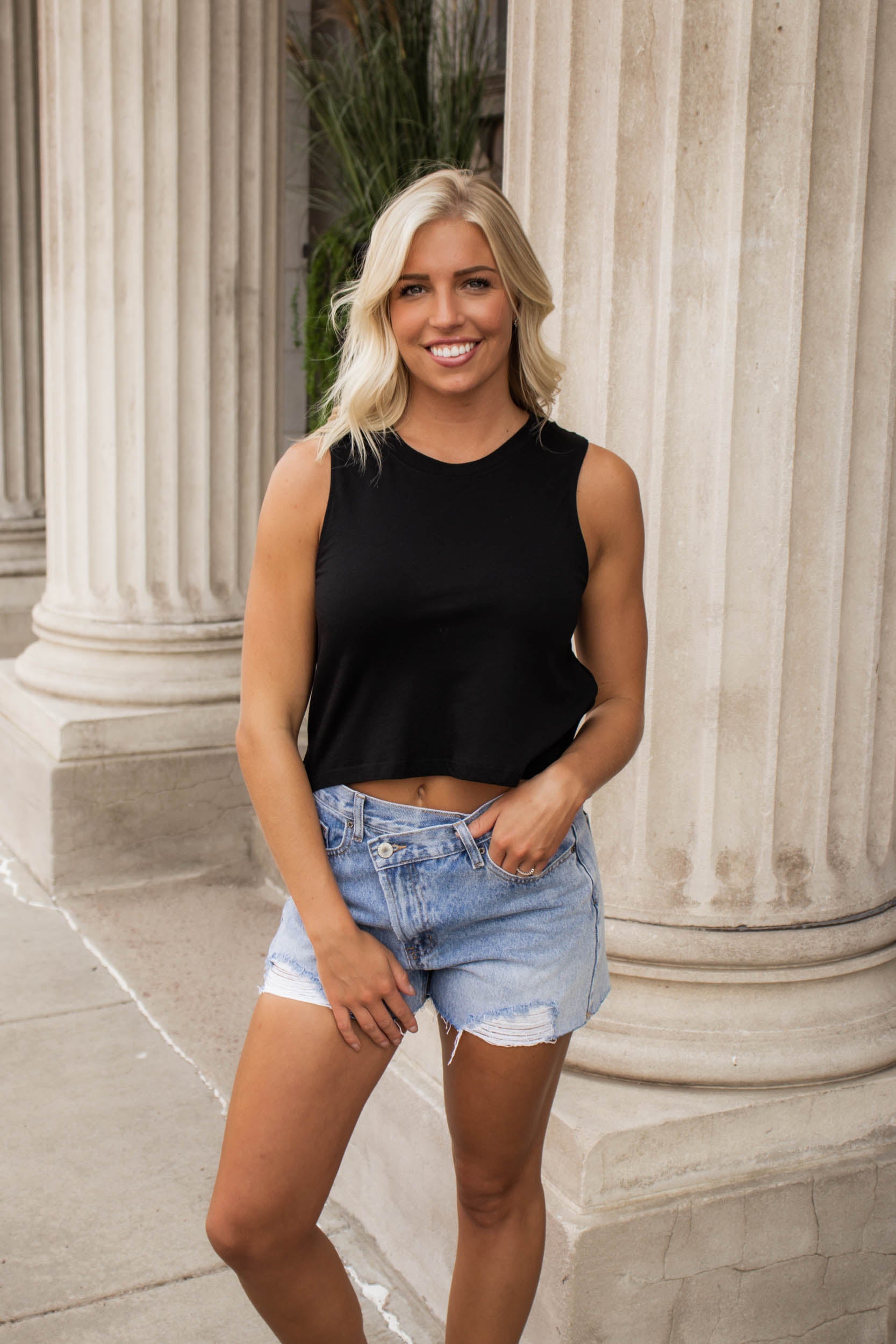 Ayla Round Neck Crop Muscle Tank | Black