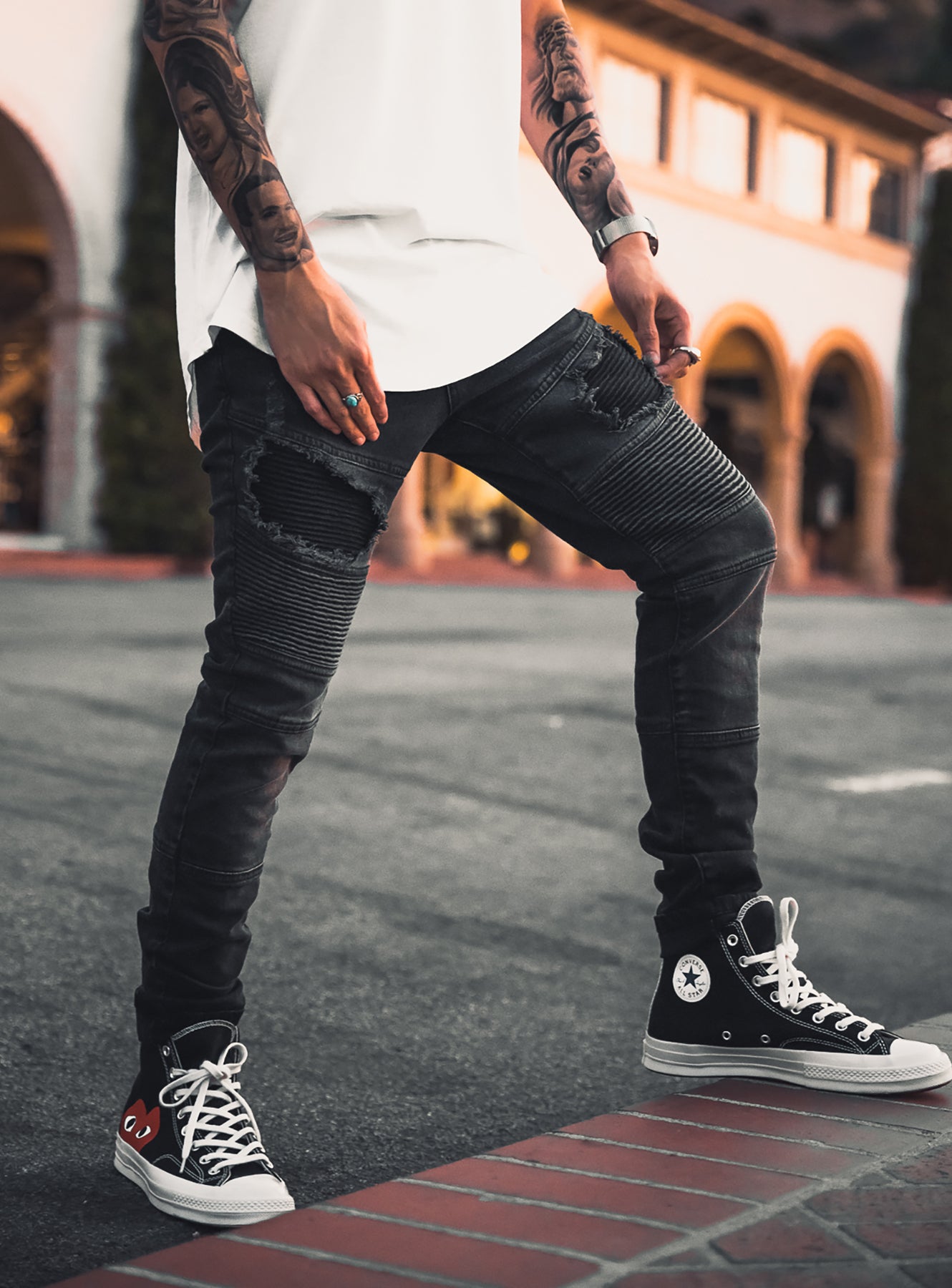 Destroyed Biker Jeans V1 in Black