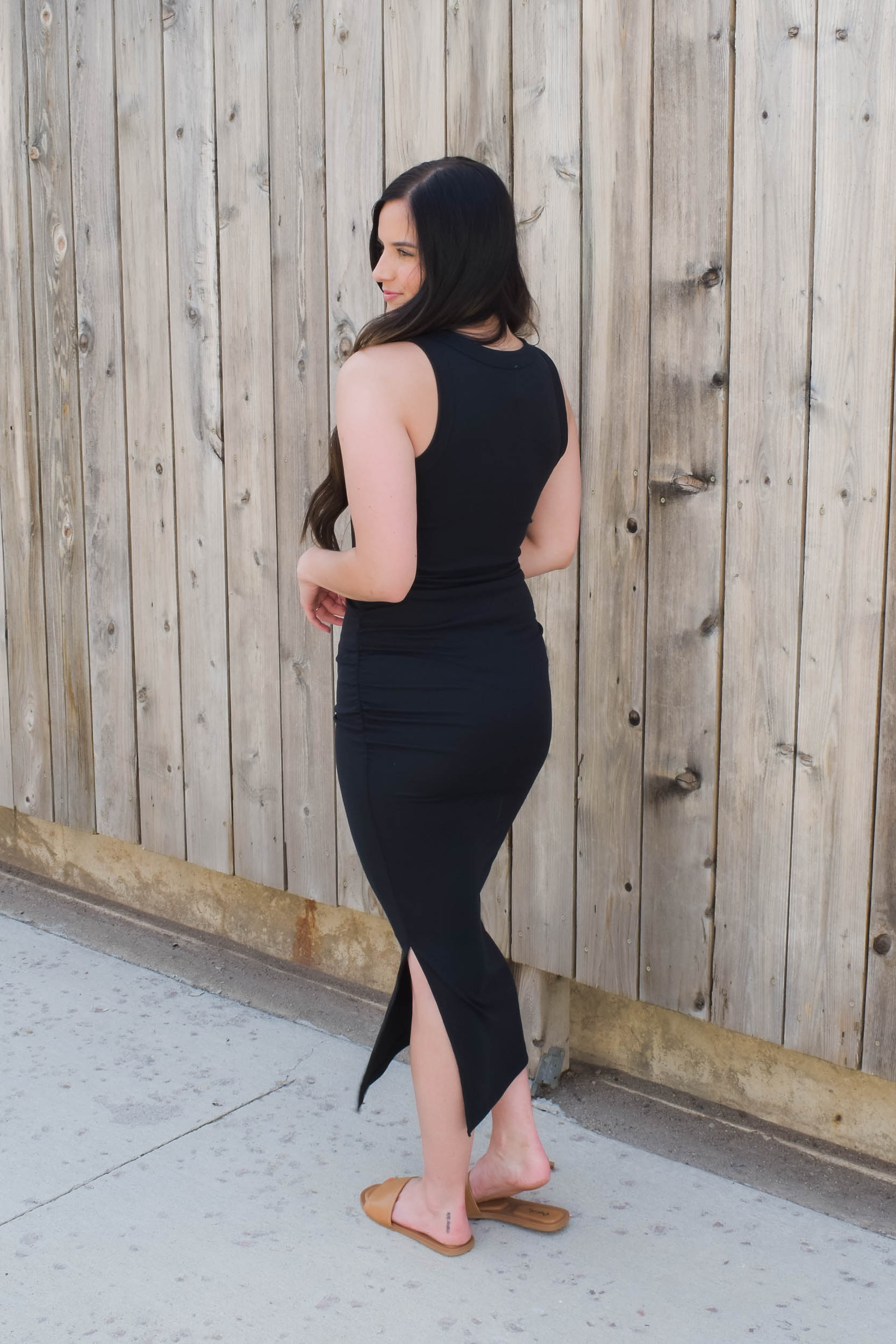 Erin Basic Ruched Midi Dress | Black