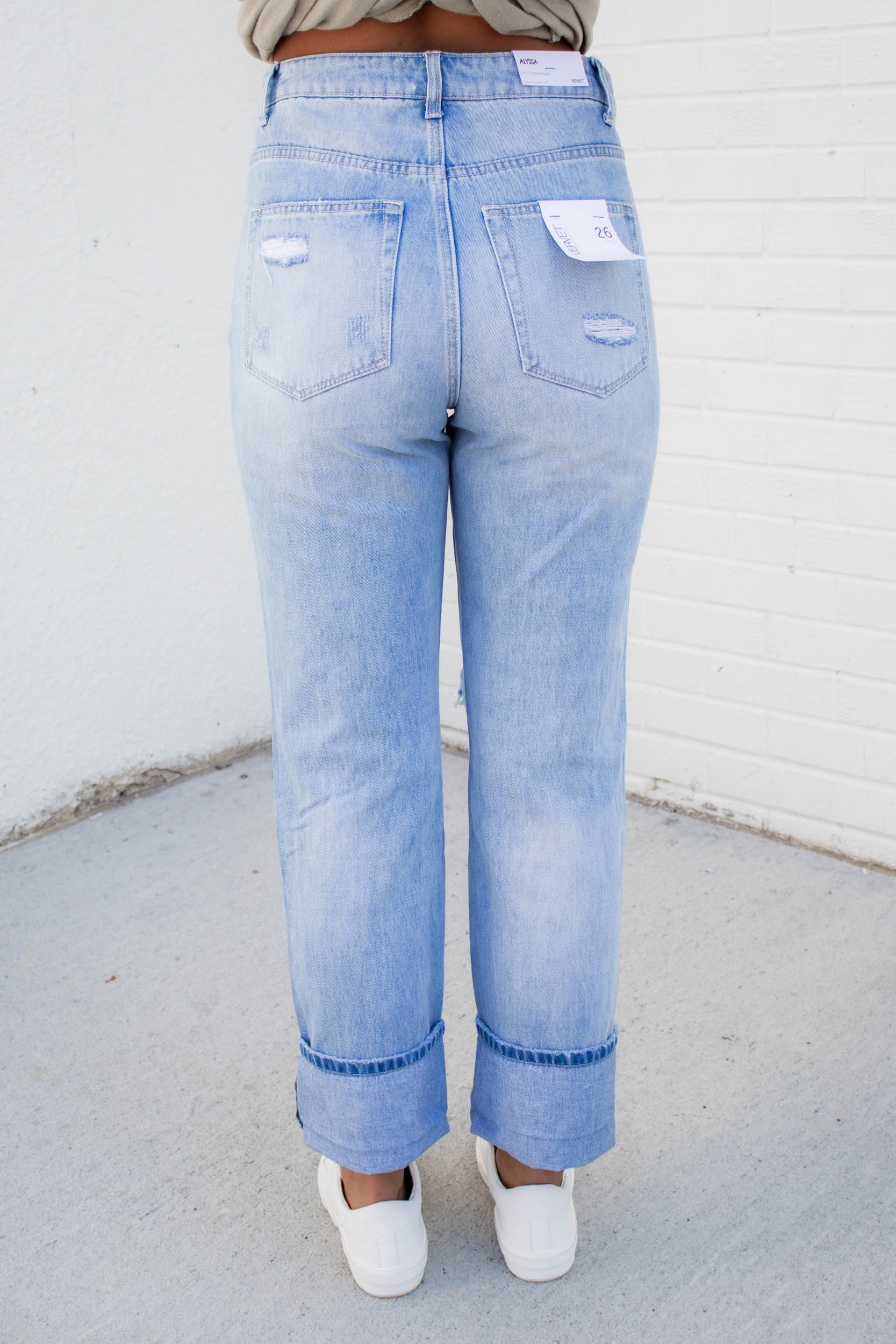 Alyssa Distressed 90S Straight Leg Jean | Far Out
