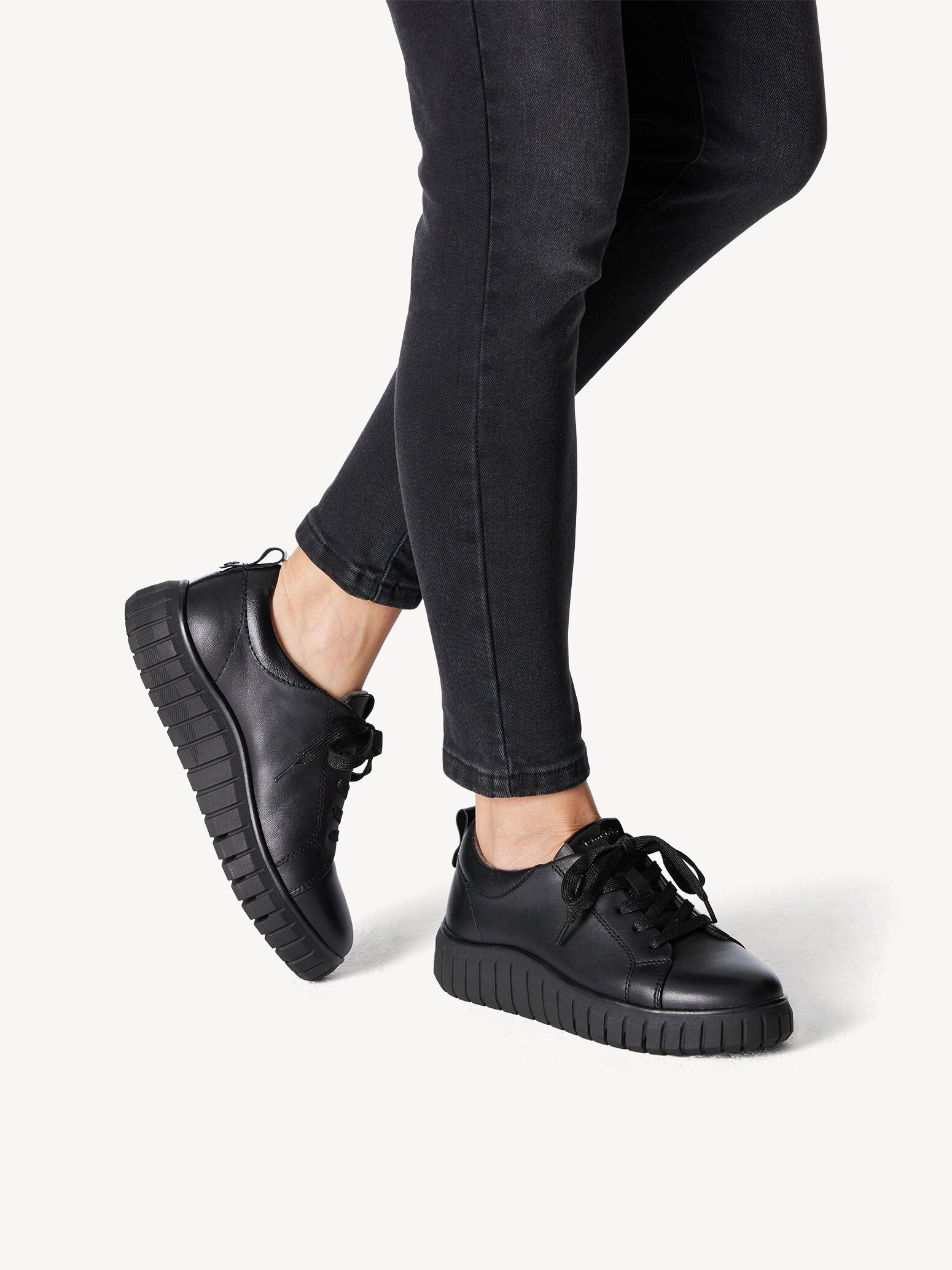 Leather Sneaker - Black