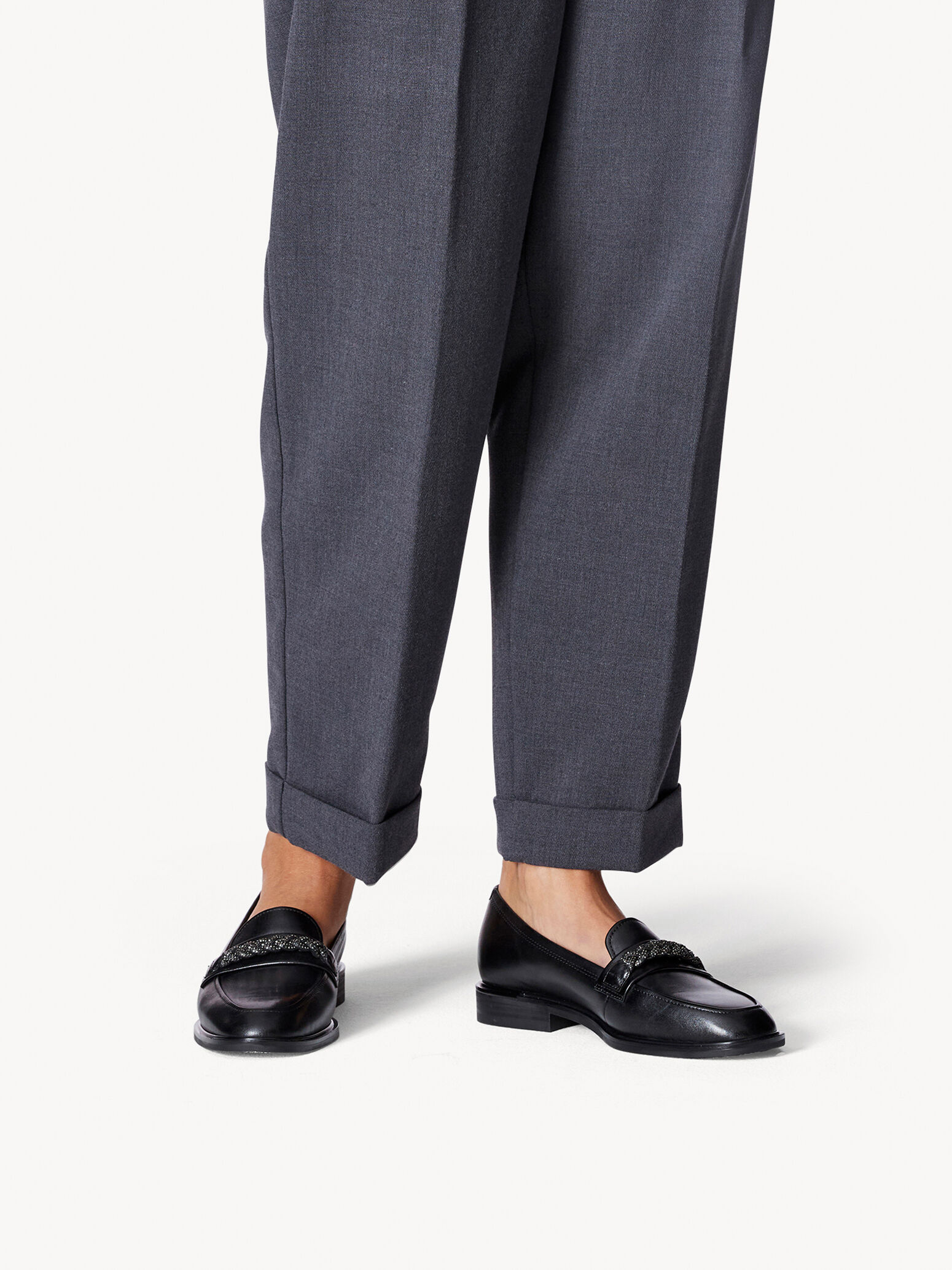 Leather Slipper - Black