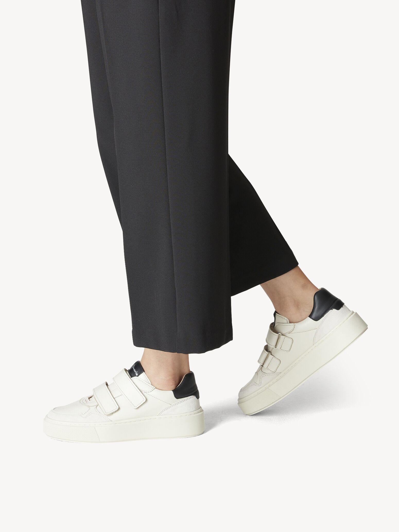 Leather Sneaker - Beige