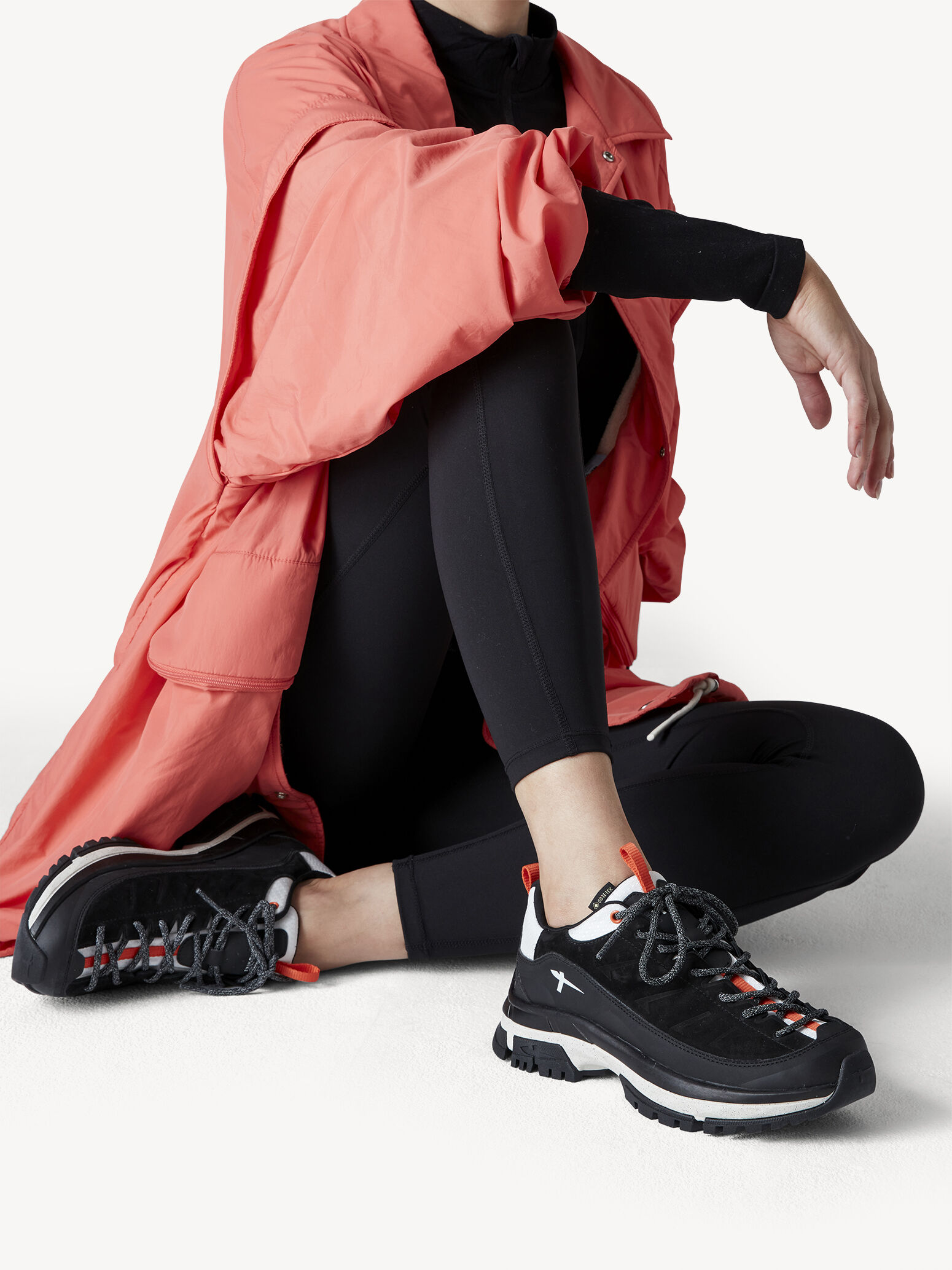 Gore-Tex Hiking Shoe H-3715 - Black