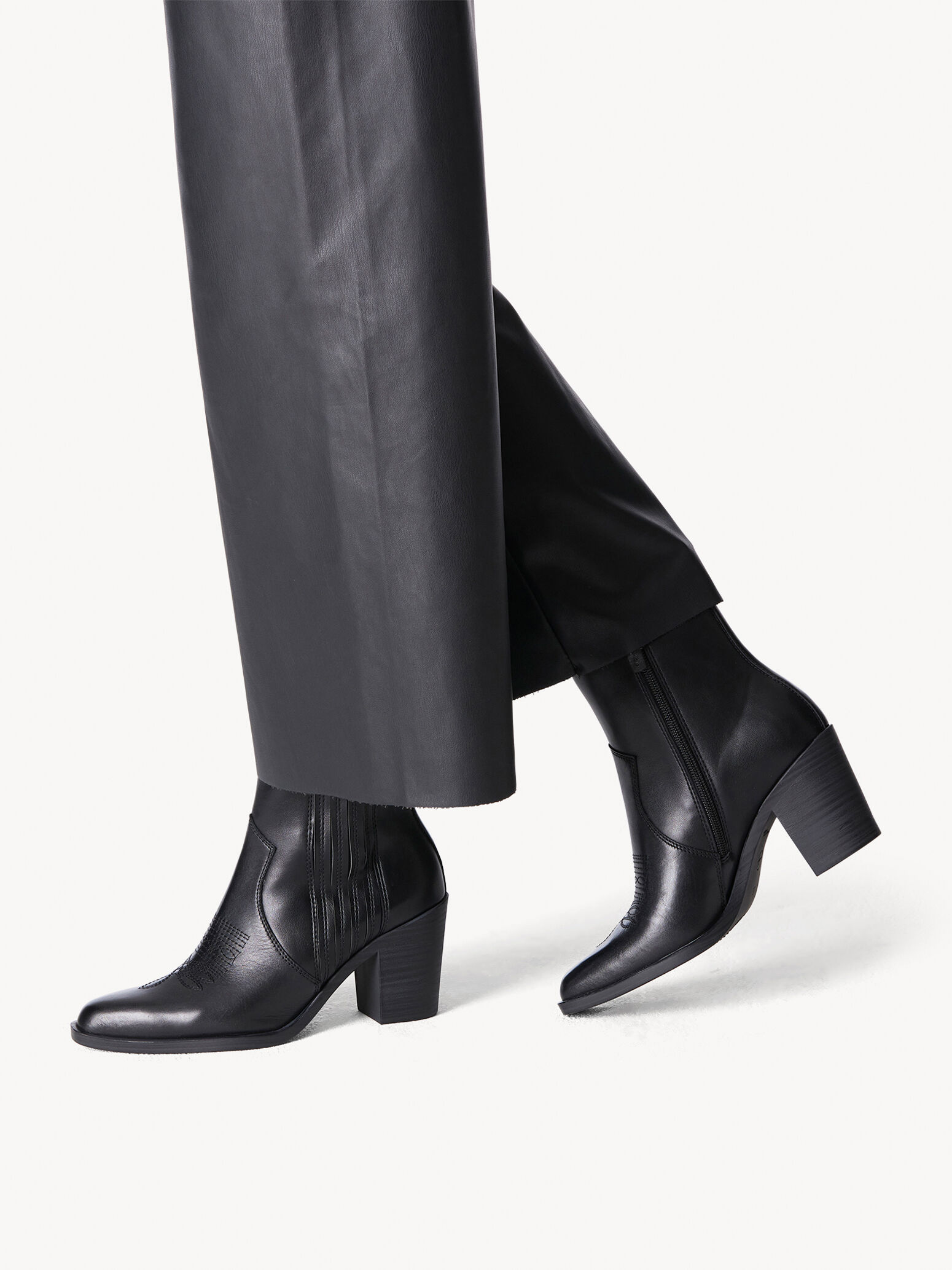 Leather Cowboy Boots - Black
