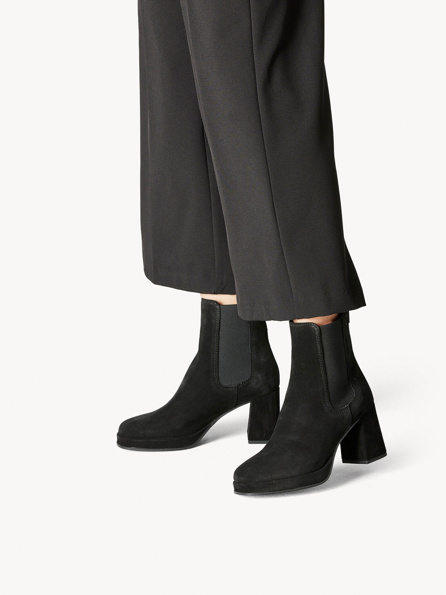 Leather Chelsea Boot - Black