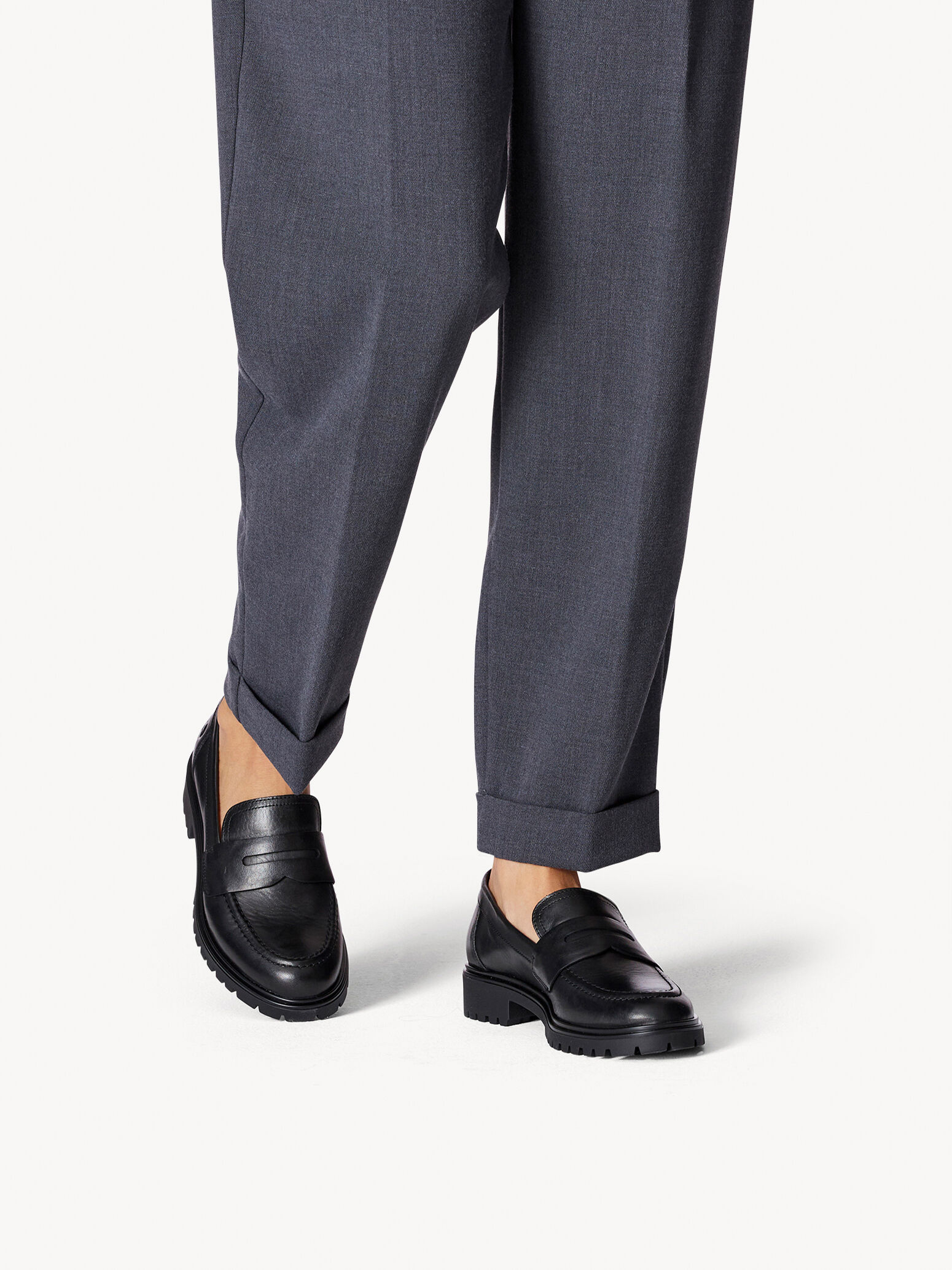 Leather Slipper - Black