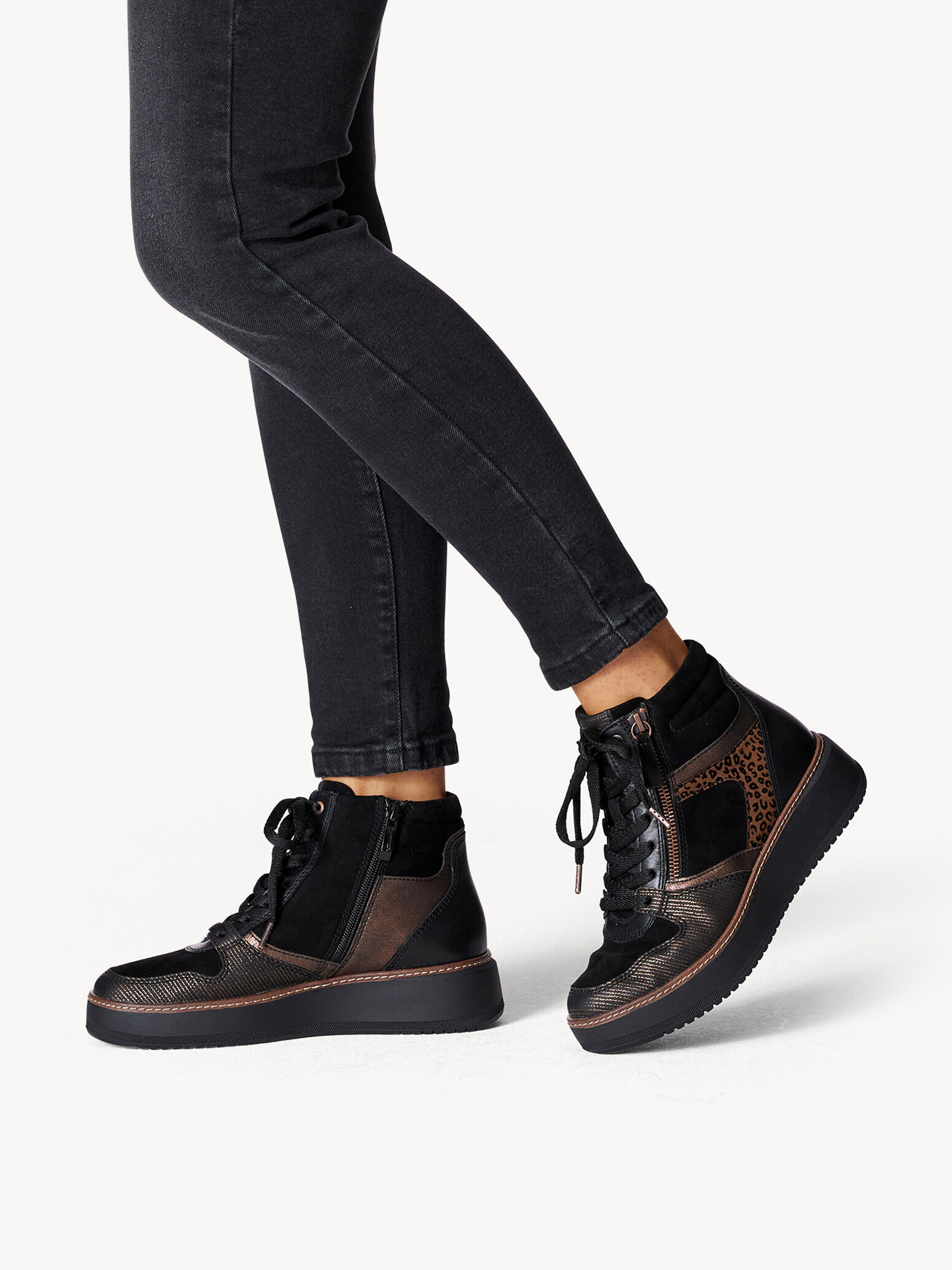 Leather Bootie - Black