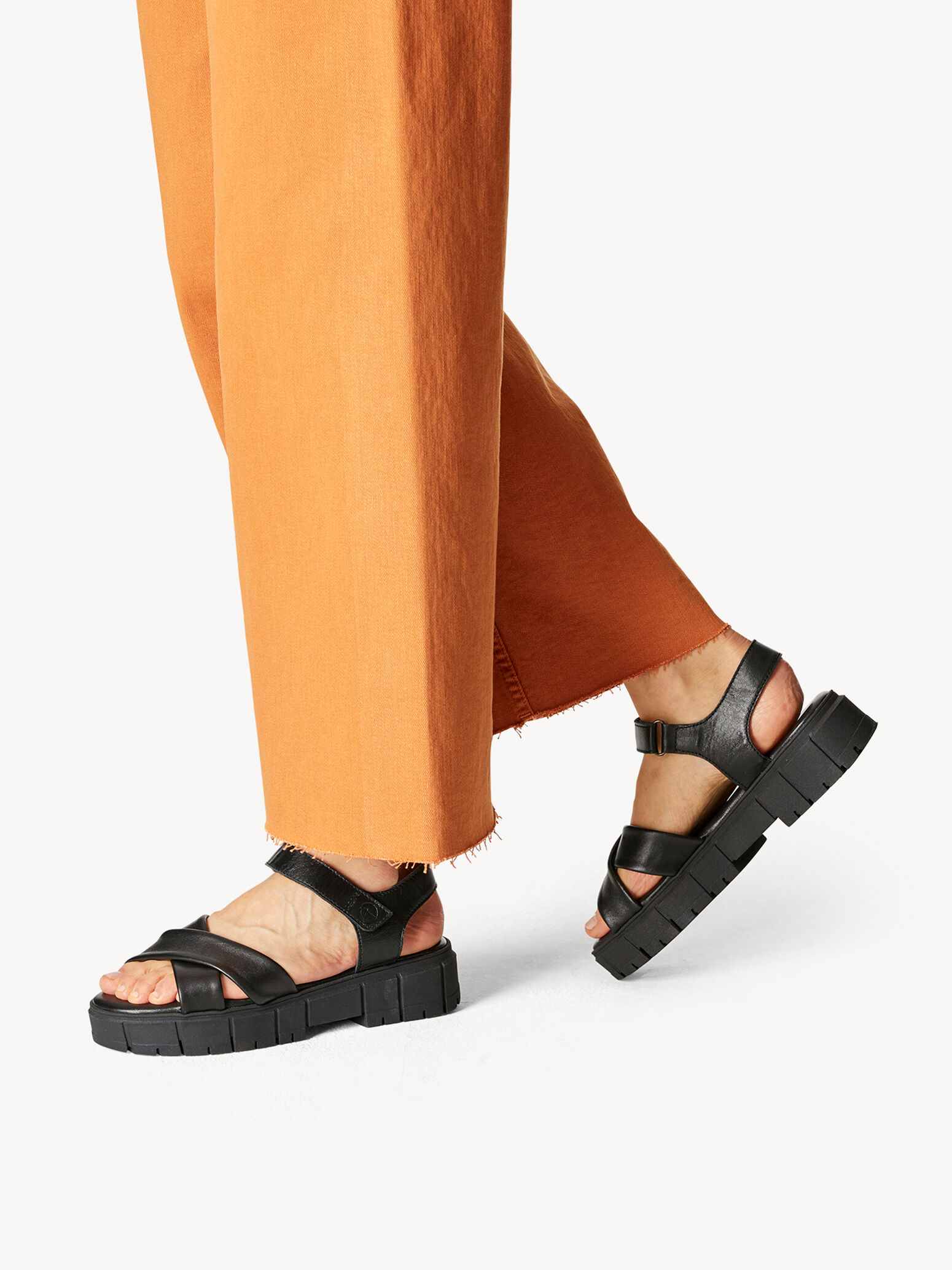 Leather Heeled Sandal - Black