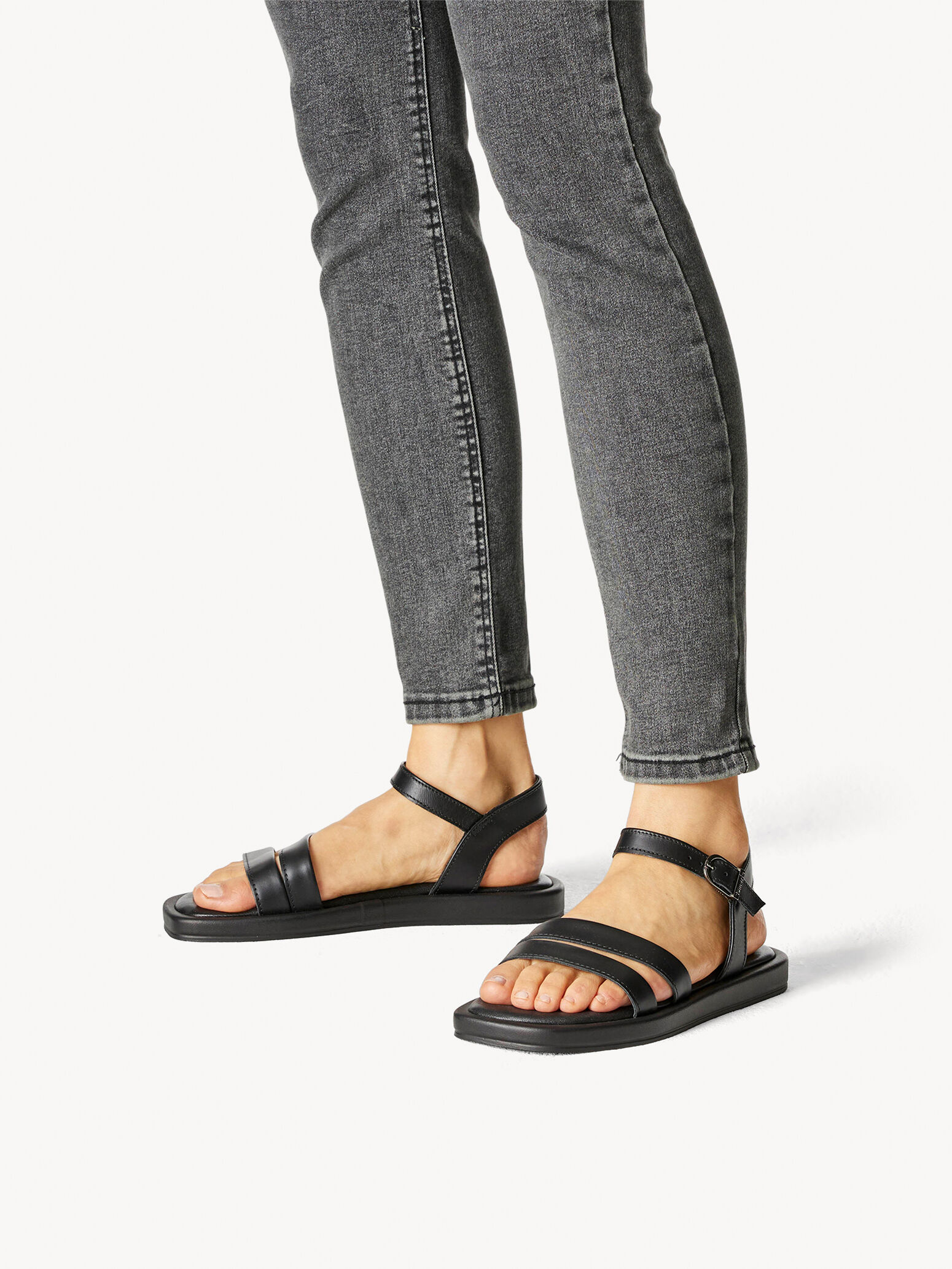 Leather Sandal - Black