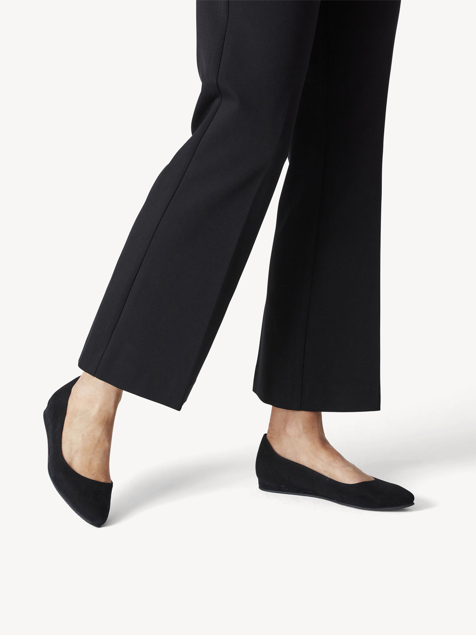 Leather Ballerina - Black