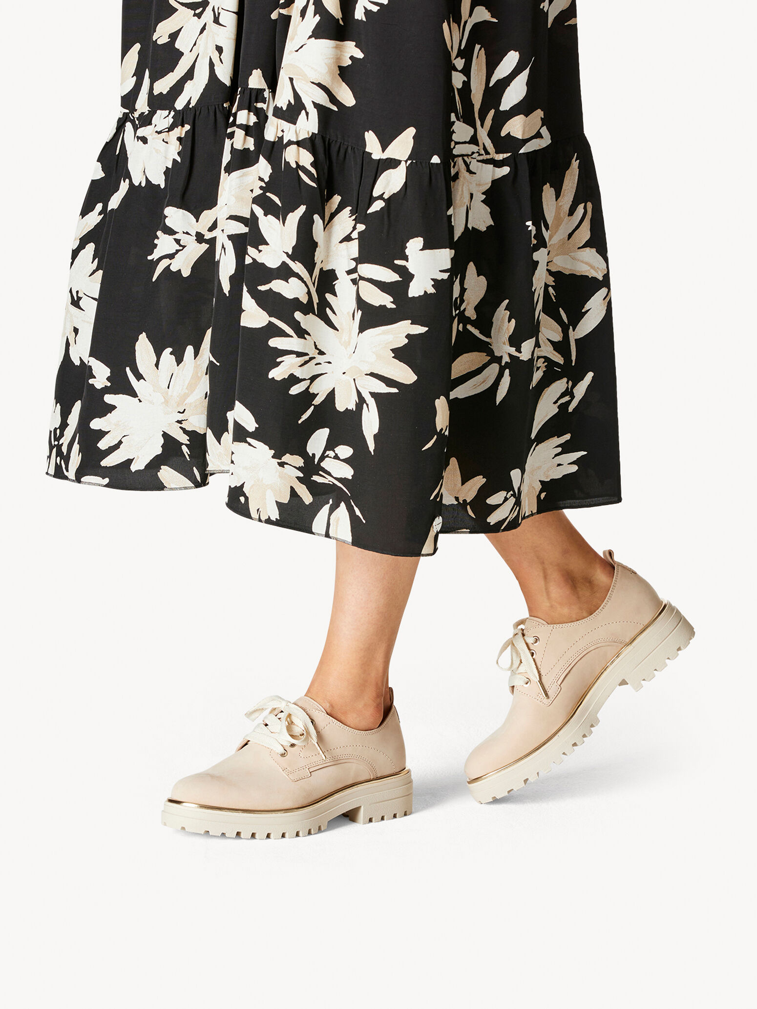 Leather Low Shoes - Beige