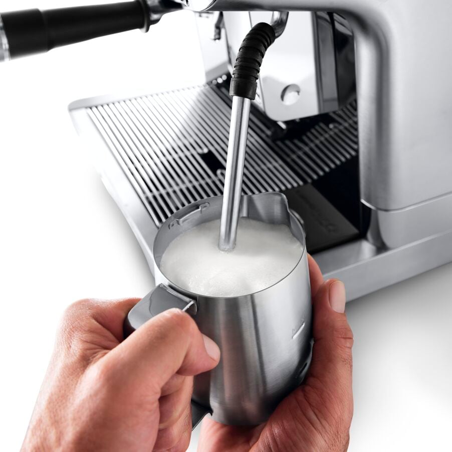La Specialista Maestro Espresso Machine with LatteCrema Automatic Milk Frother, Stainless Steel - EC9665M