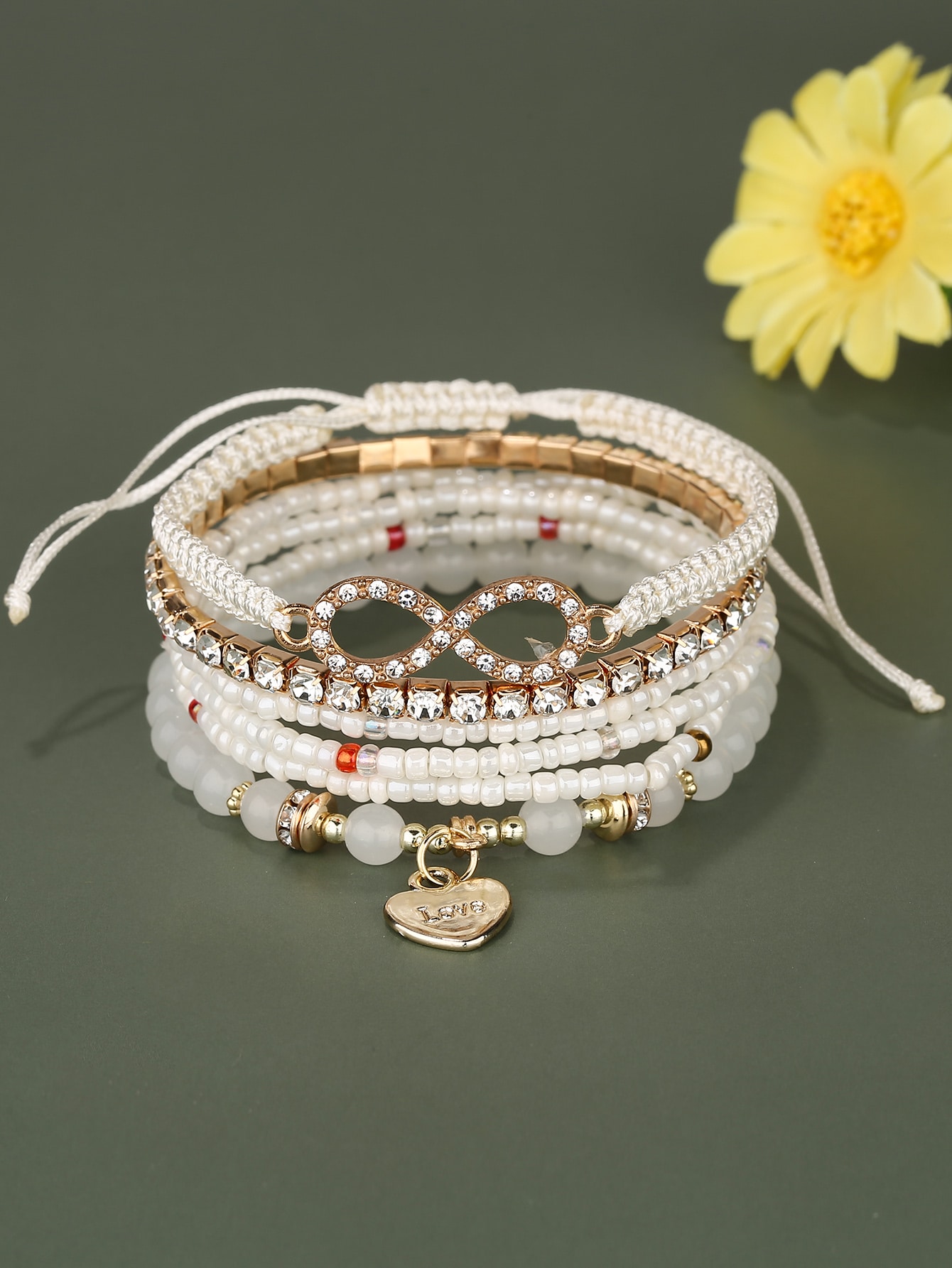 6pcs Heart Charm Beaded Bracelet