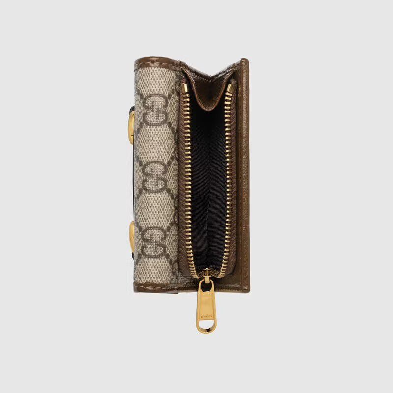hand wallet