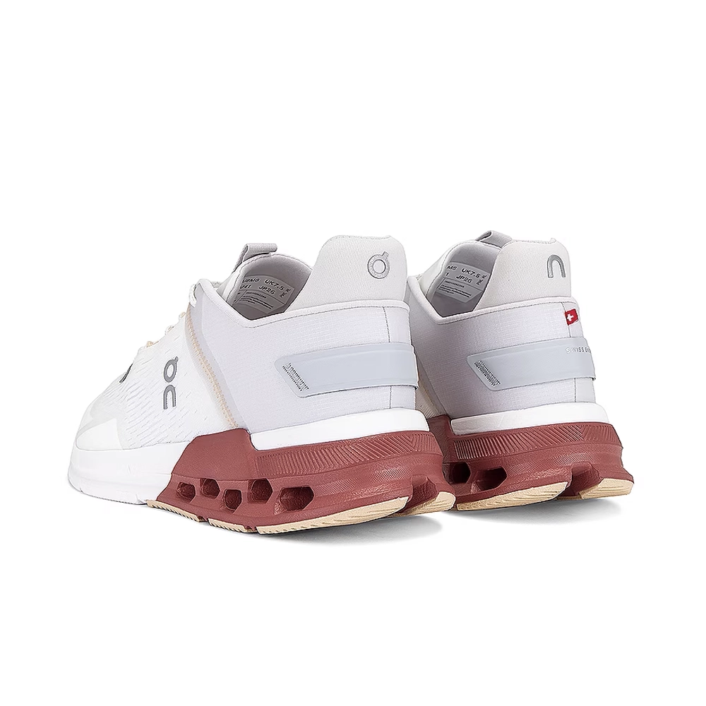 On Running Cloudnova Flux Undyed White Auburn M