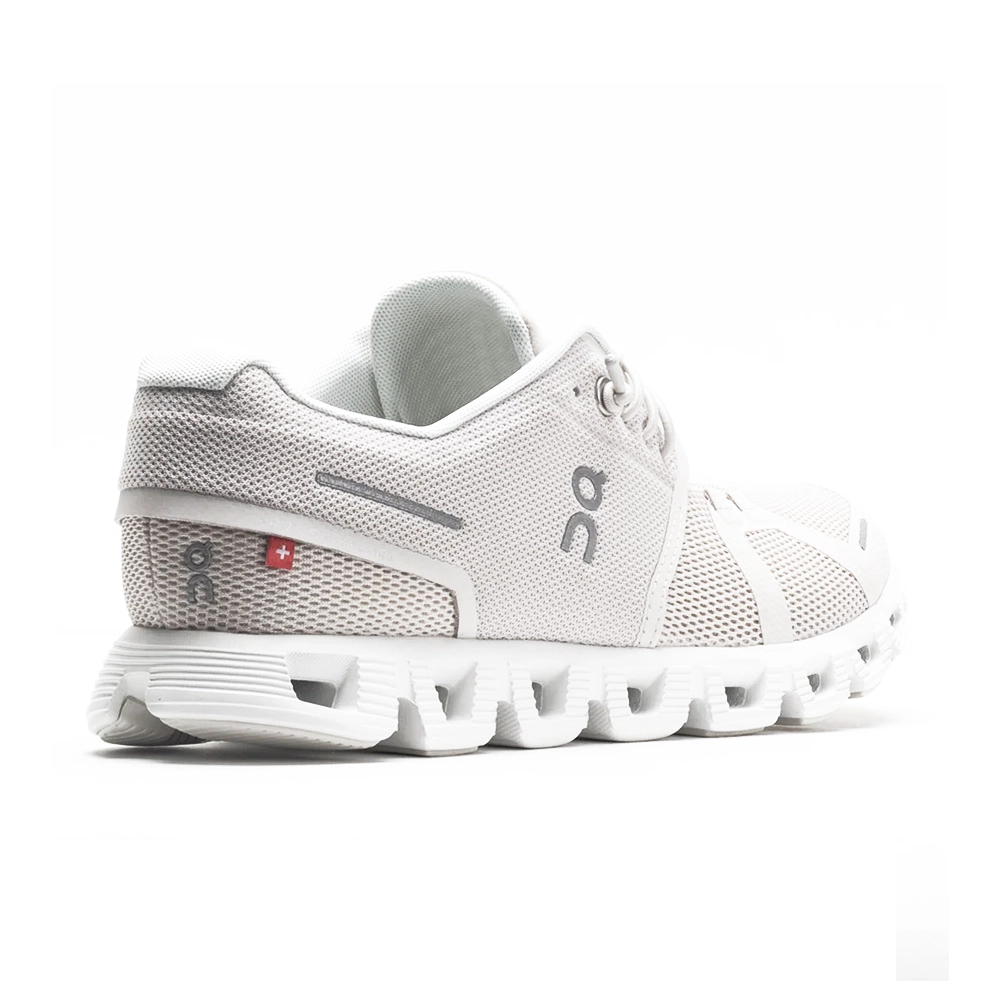 On Running Cloud 5 Pearl White W