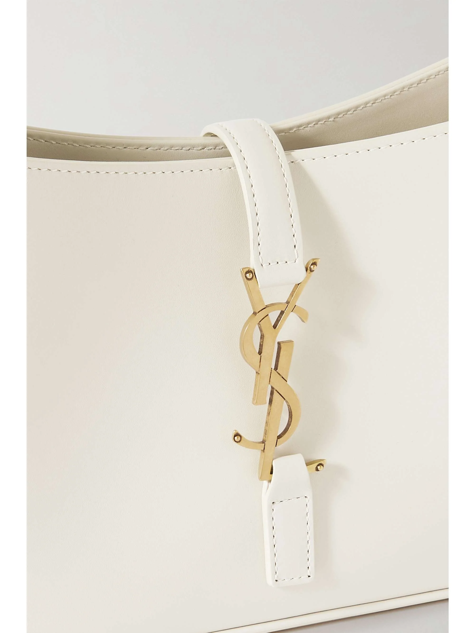 Leather shoulder bag