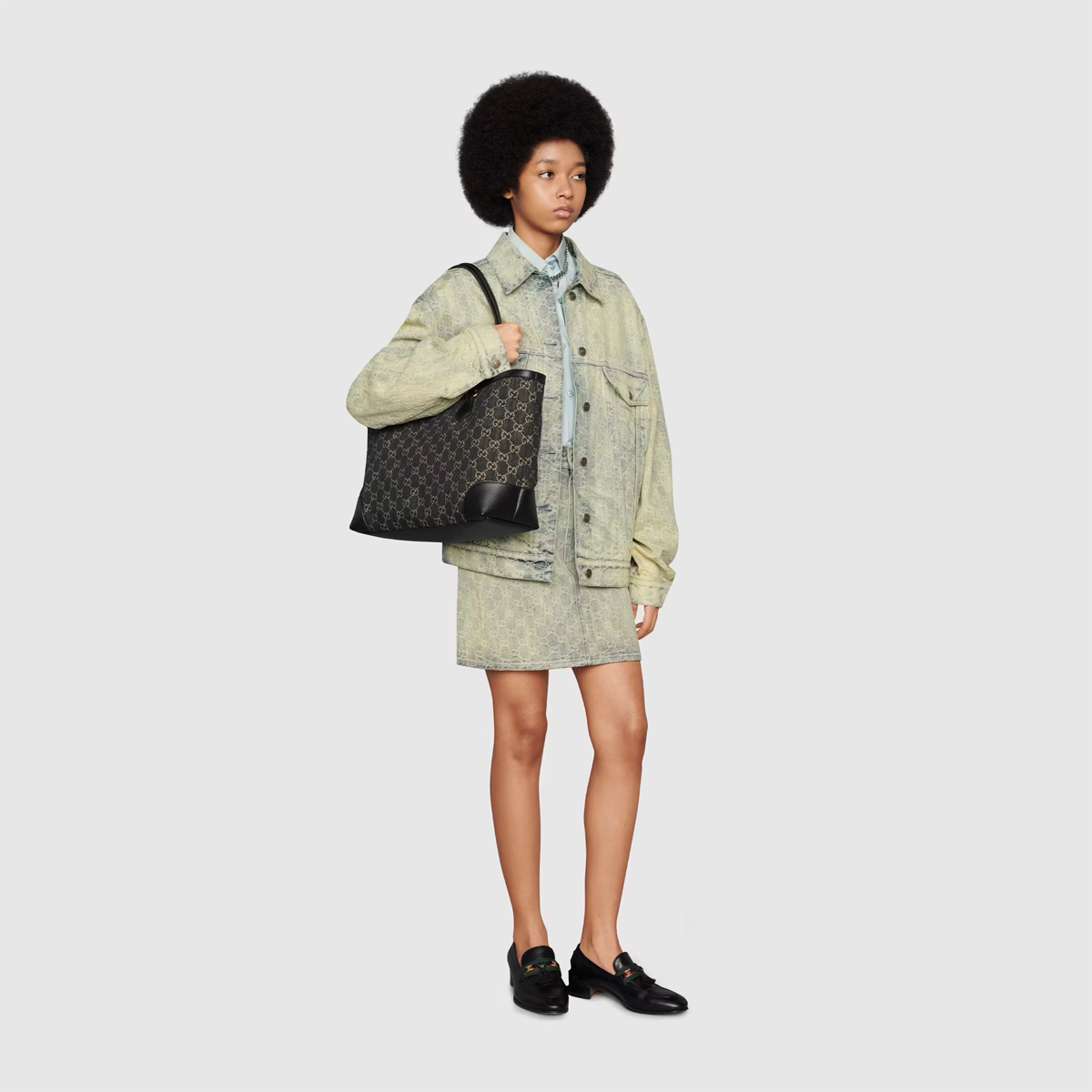 tote with Web