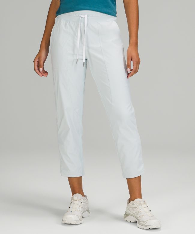 Dance Studio Lined Mid-Rise Crop 25