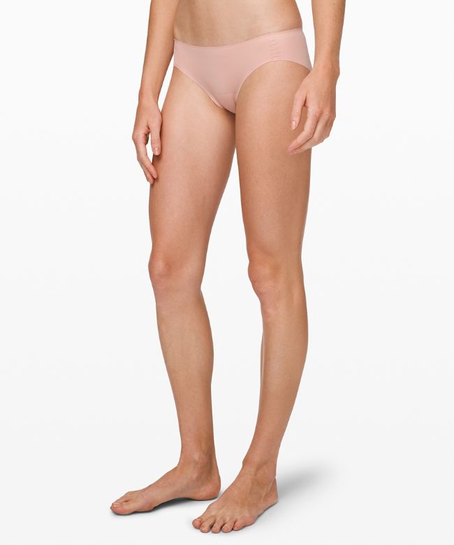 Smooth Seamless Low-Rise Hipster Underwear