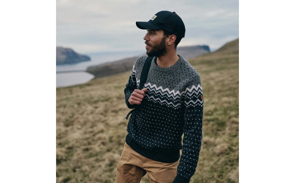 Övik Knit Sweater M