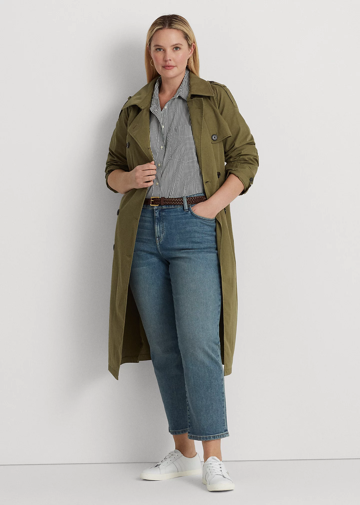 Mid-Rise Straight Ankle Jean