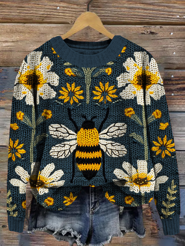 Retro Knitted Bees Pattern Crew Neck Cozy Sweater