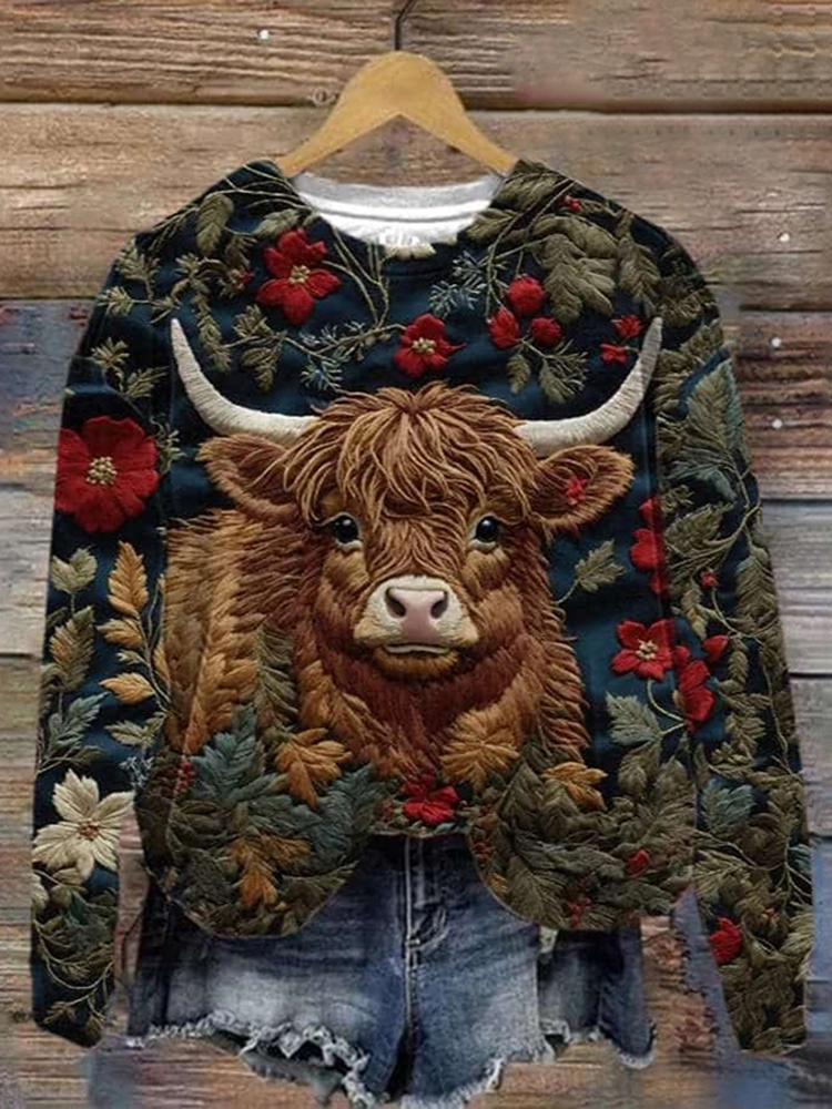 Women's Highland Cow Flowers Casual Sweatshirt
