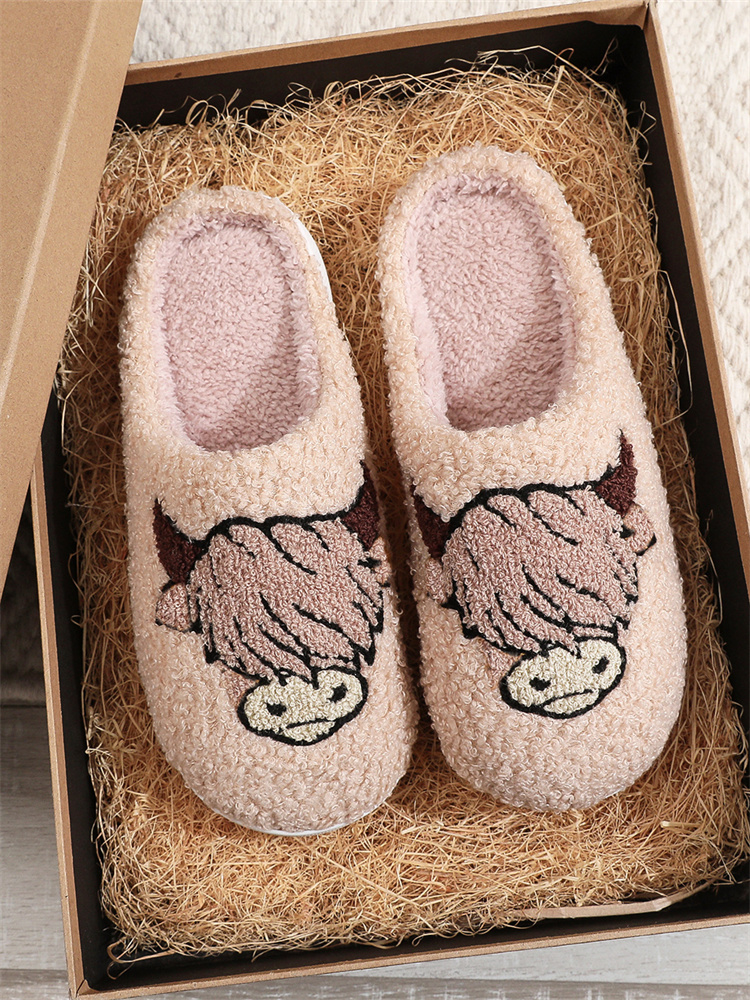 Highland Cow Cozy Fleece Slippers