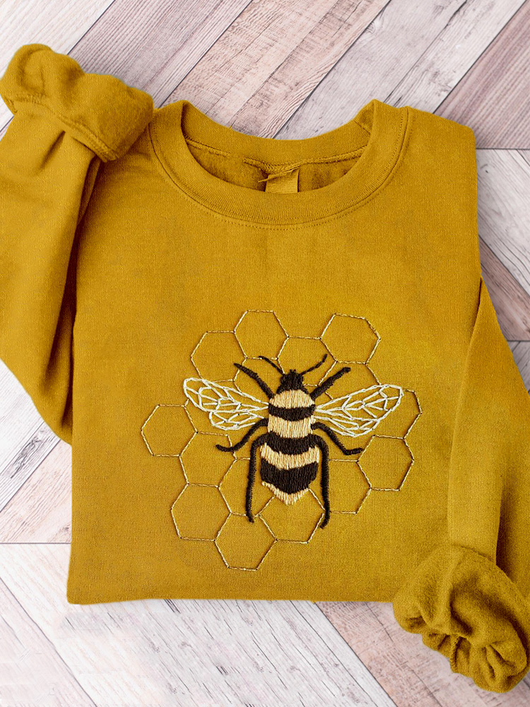 Cute Bee Embroidery Art Vintage Comfy Sweatshirt