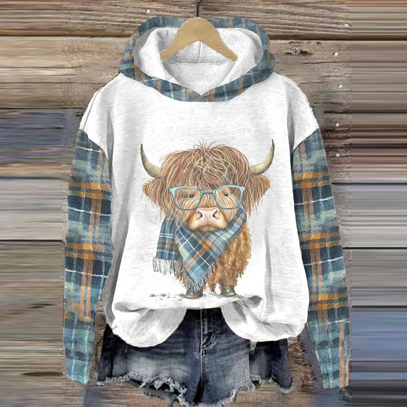 Vintage Cute Highland Cow Print Long Sleeved Hoodie