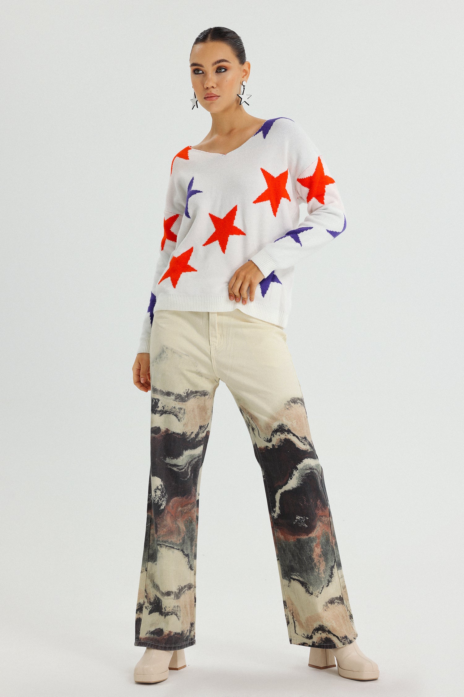 Naya Starts Sweater - White