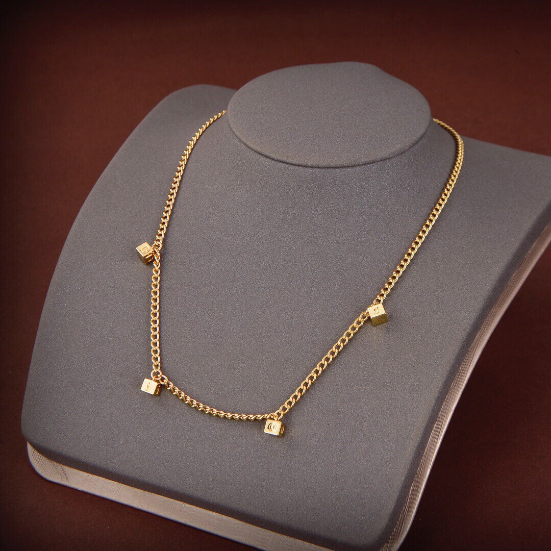 Dior necklace