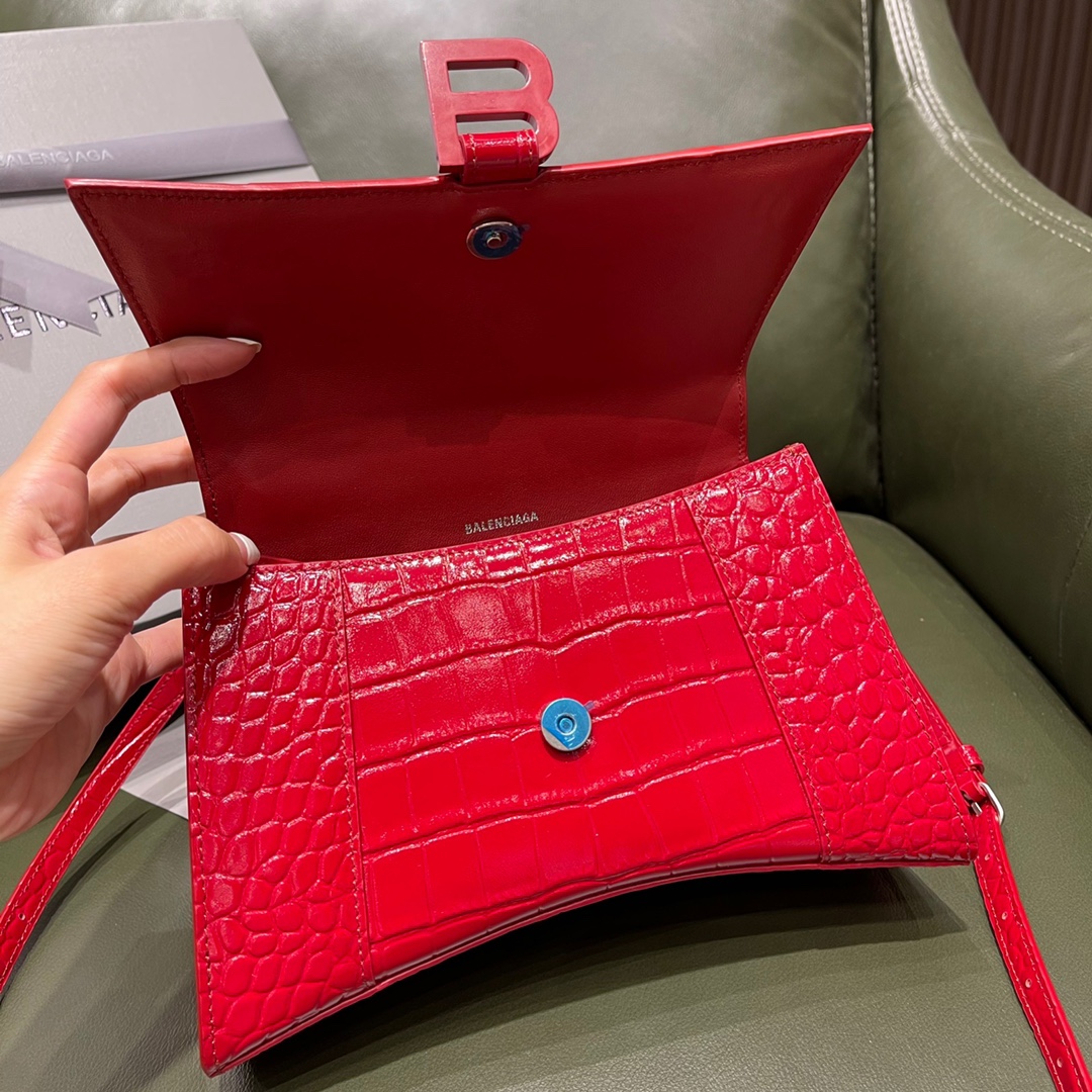 BALENCIAGA 𝐇𝐨𝐮𝐫𝐠𝐥𝐚𝐬𝐬𝐬 𝐒 crocodile-textured cowhide