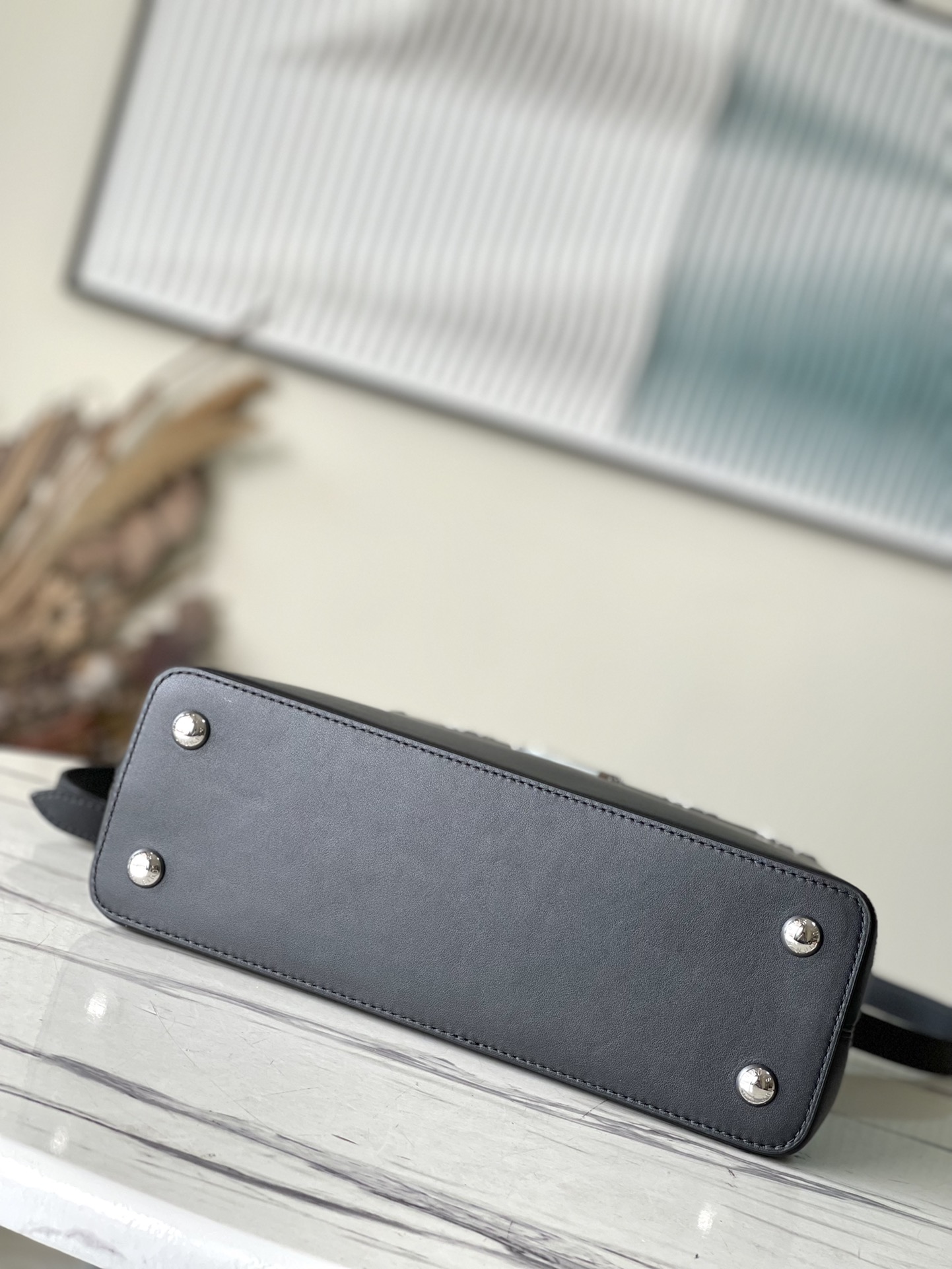 𝐋𝐎𝐔𝐈𝐒 𝐕𝐔𝐈𝐓𝐓𝐎𝐍   M51783