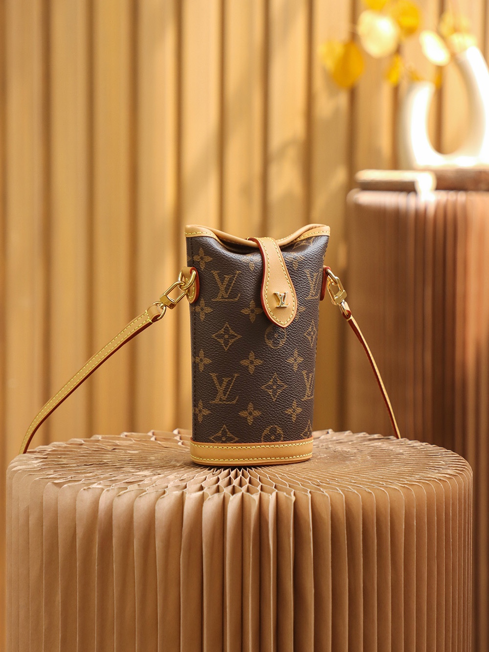 Louis Vuitton𝐅𝐎𝐋𝐃 𝐌𝐄 series #M80874#