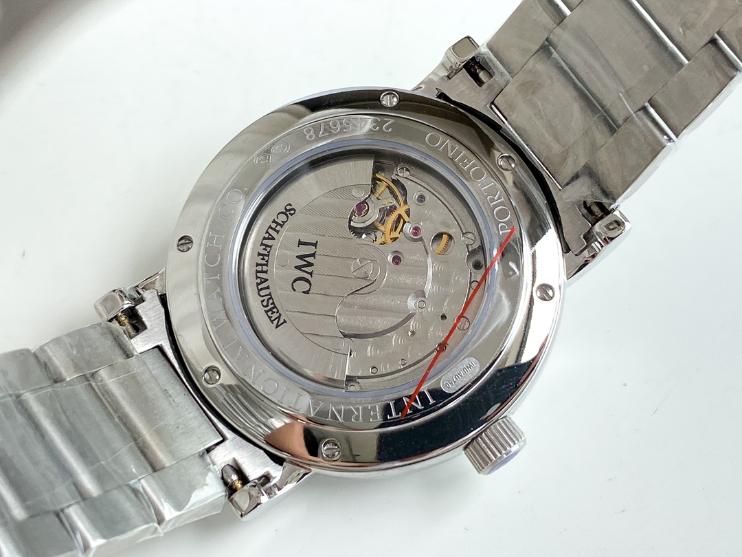 IWC- Fine men's watches Fully automatic mechanical movement, top 316 steel case and strap