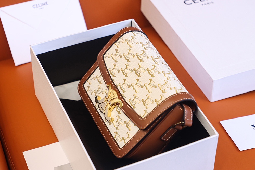 𝐂𝐞𝐥𝐢𝐧𝐞   𝐓𝐄𝐄𝐍 𝐓𝐑𝐈𝐎𝐌𝐏𝐇𝐄 #188882#