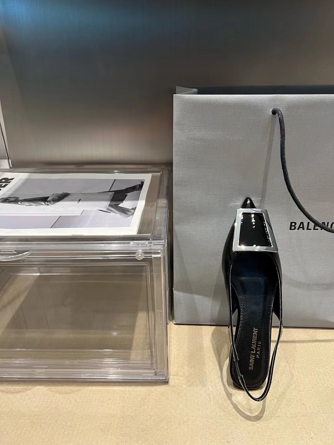 𝙎𝙖𝙞𝙣𝙩 𝙇𝙖𝙪𝙧𝙚𝙣𝙩 | 𝟐𝟎𝟐𝟐/𝐒𝐒 𝐧𝐞𝐰 YSL｜22 fall and winter show models flat single shoes