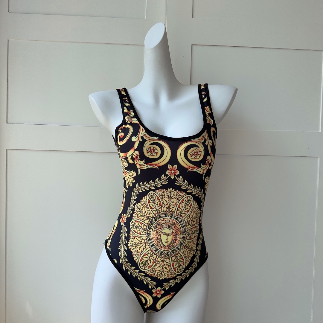 Versac* new court style European and American portrait sun flower pattern printing U-neck halter one-piece swimsuit