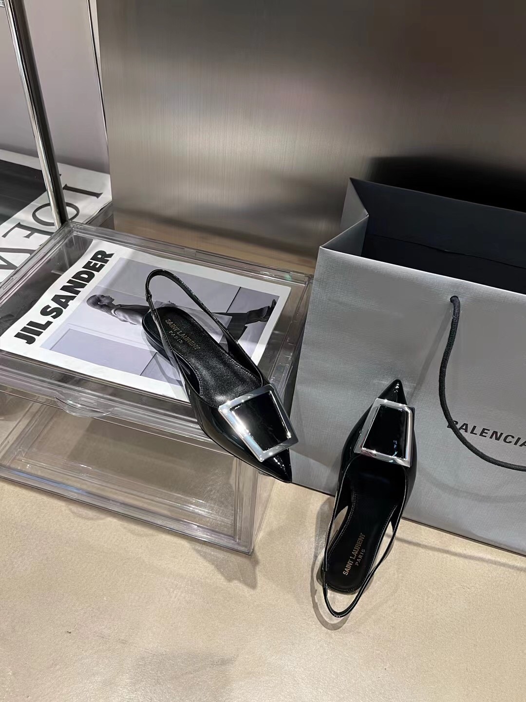 𝙎𝙖𝙞𝙣𝙩 𝙇𝙖𝙪𝙧𝙚𝙣𝙩 | 𝟐𝟎𝟐𝟐/𝐒𝐒 𝐧𝐞𝐰 YSL｜22 fall and winter show models flat single shoes