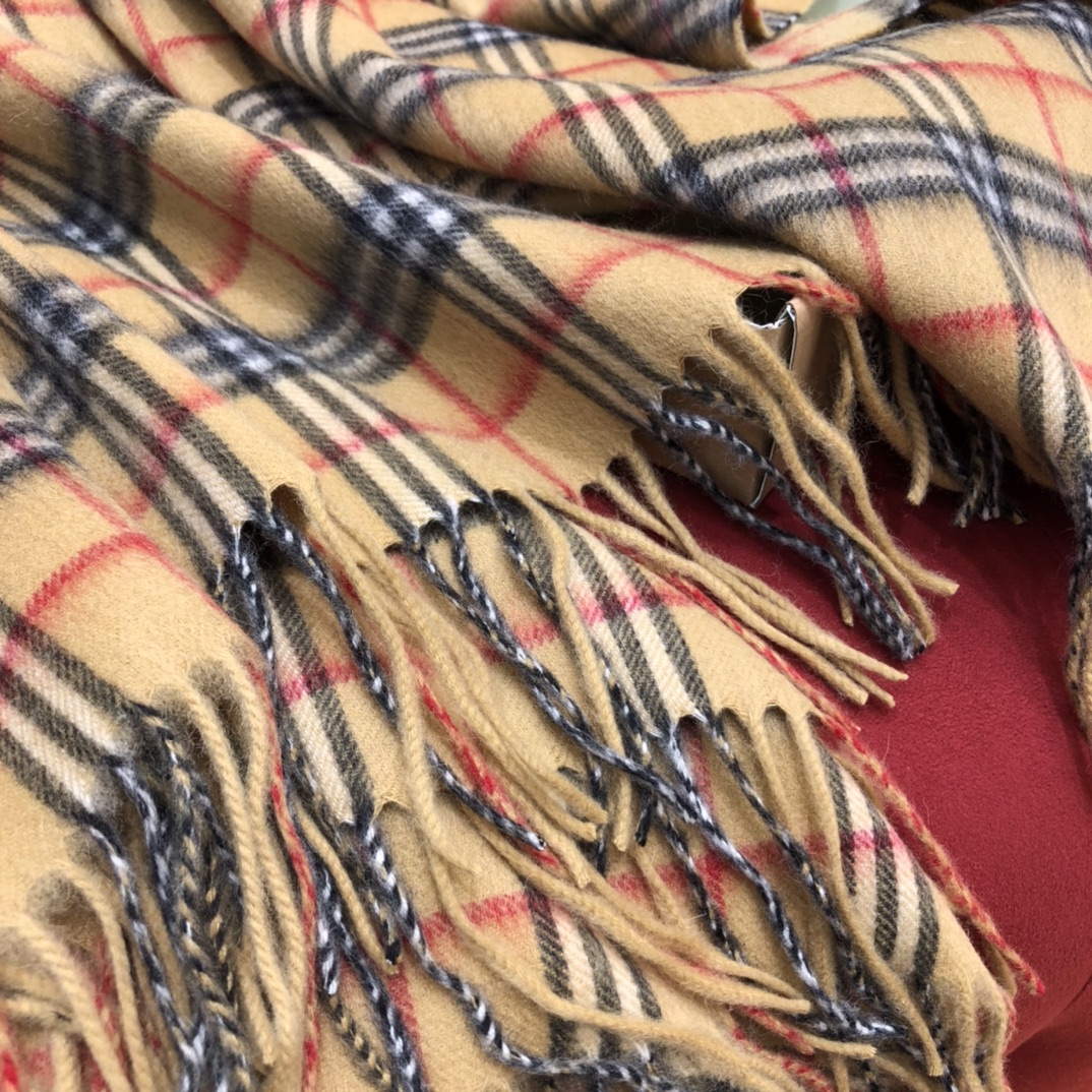 Burberry classic fringed reversible cashmere shawl 100% cashmere