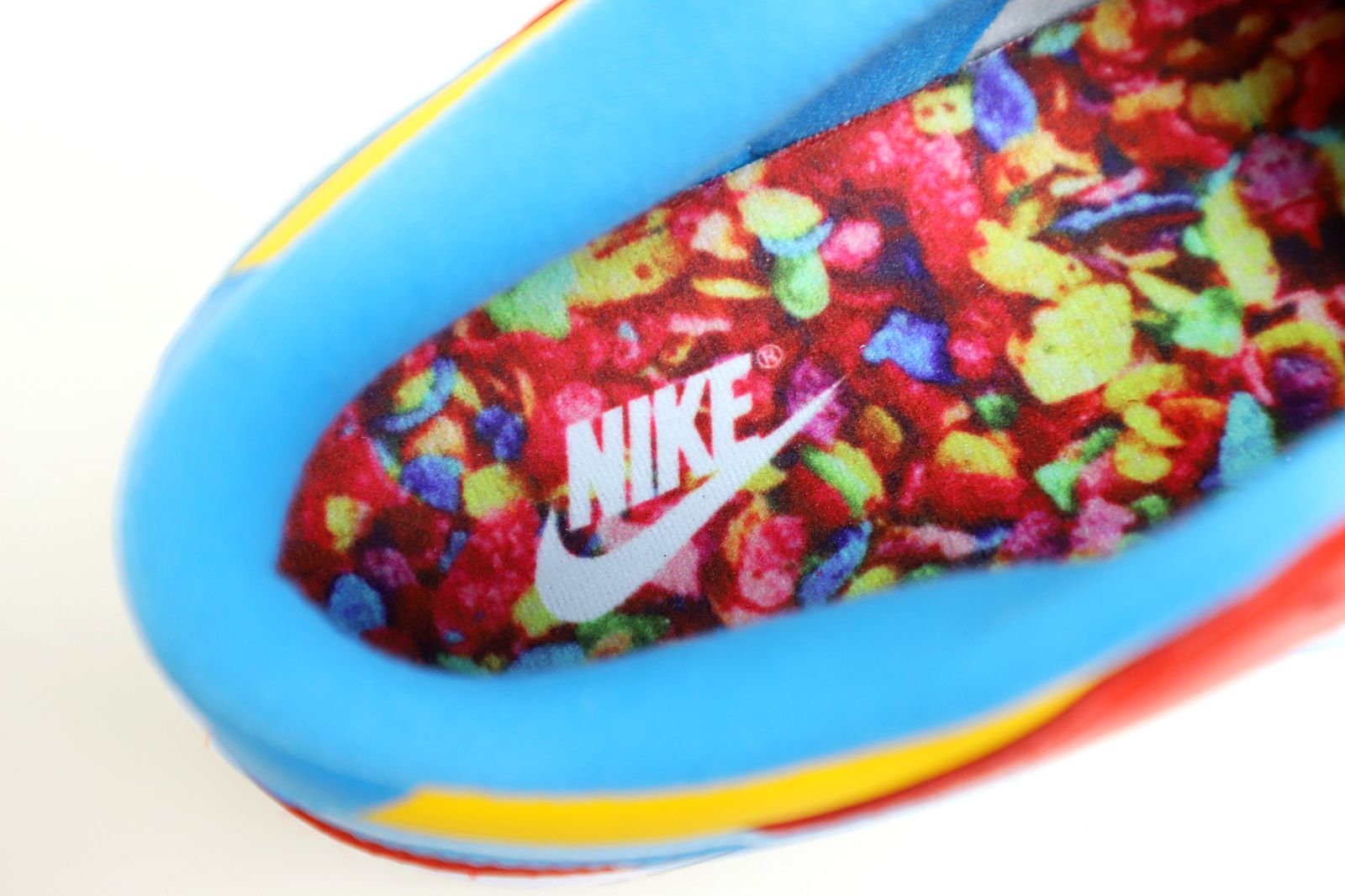 NIKE DUNK QS FRUITY PEBBLES