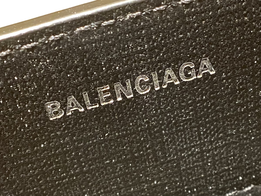 BALENCIAGA 𝗦𝗵𝗼𝗽𝗽𝗶𝗻𝗴 𝗯𝗮𝗴 Cowhide shopping paper bag