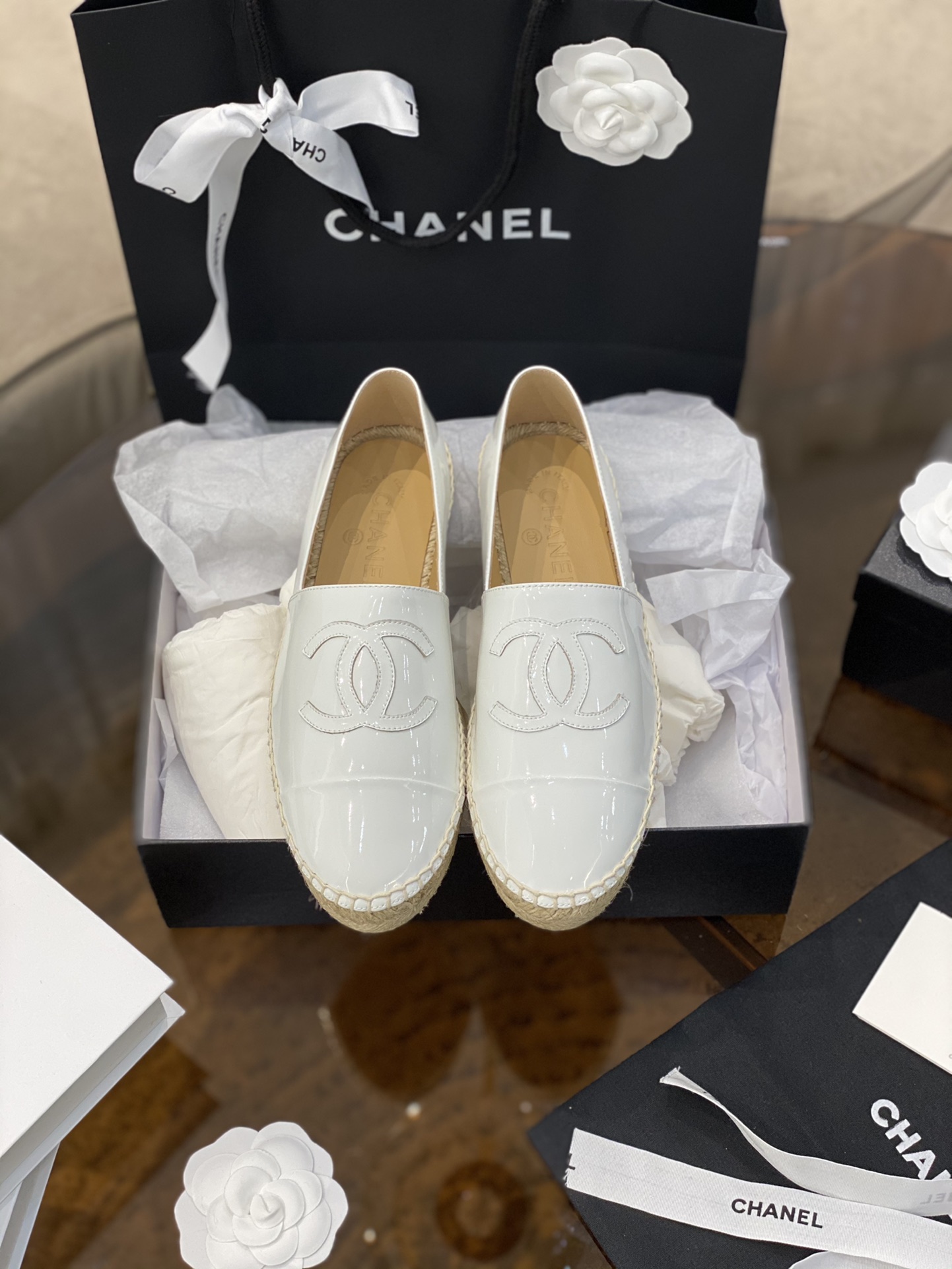 CHANEL fisherman shoes Chanel classic version of the original injection of rubber translucent rubber original color hemp sole