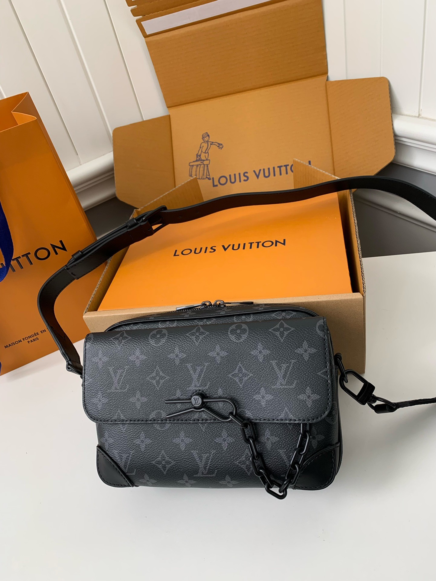 Louis Vuitton Autumn/Winter New NANO PORTE DOCUMENTS VOYAGE Handbag M82770, Top Quality