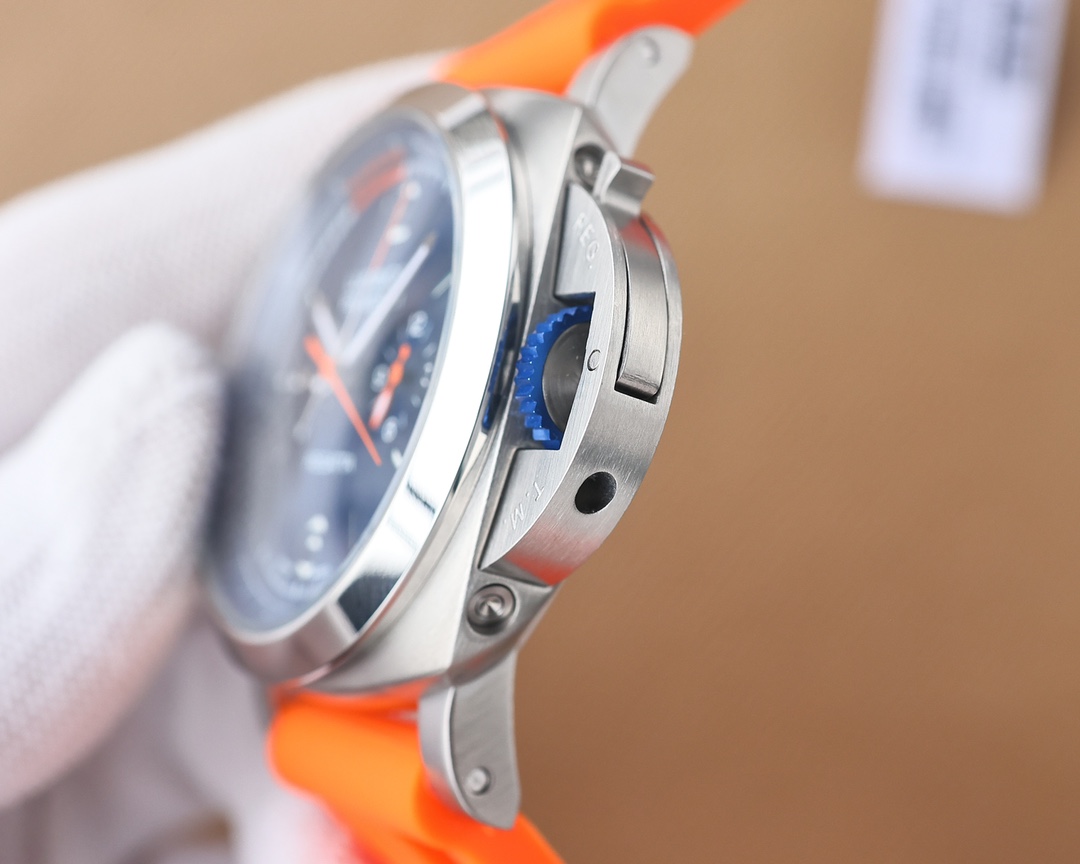 Panerai - 47mm Submersible Series Explosive Skeleton Watch